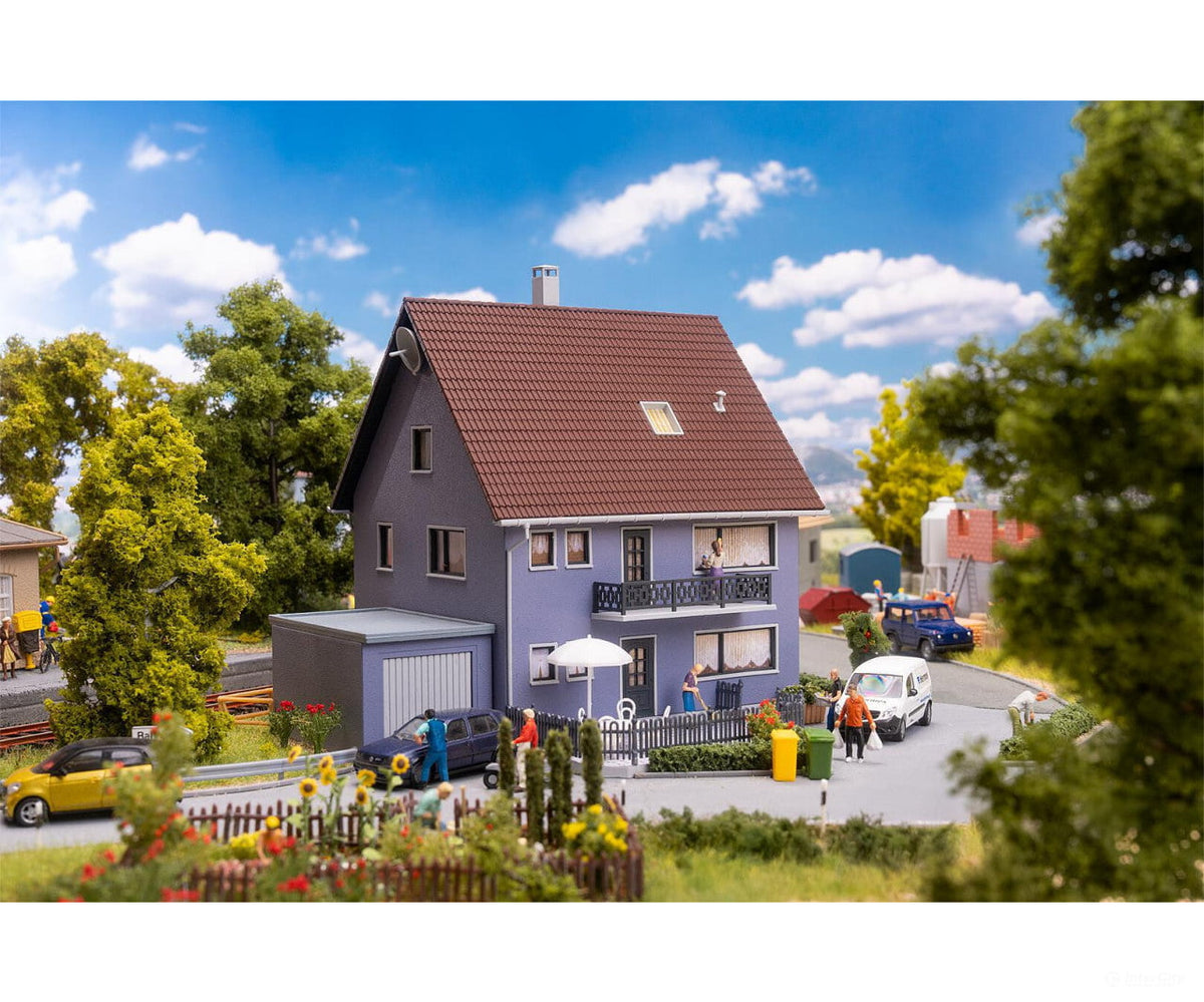 Faller 191837 HO Two-family house - Structures