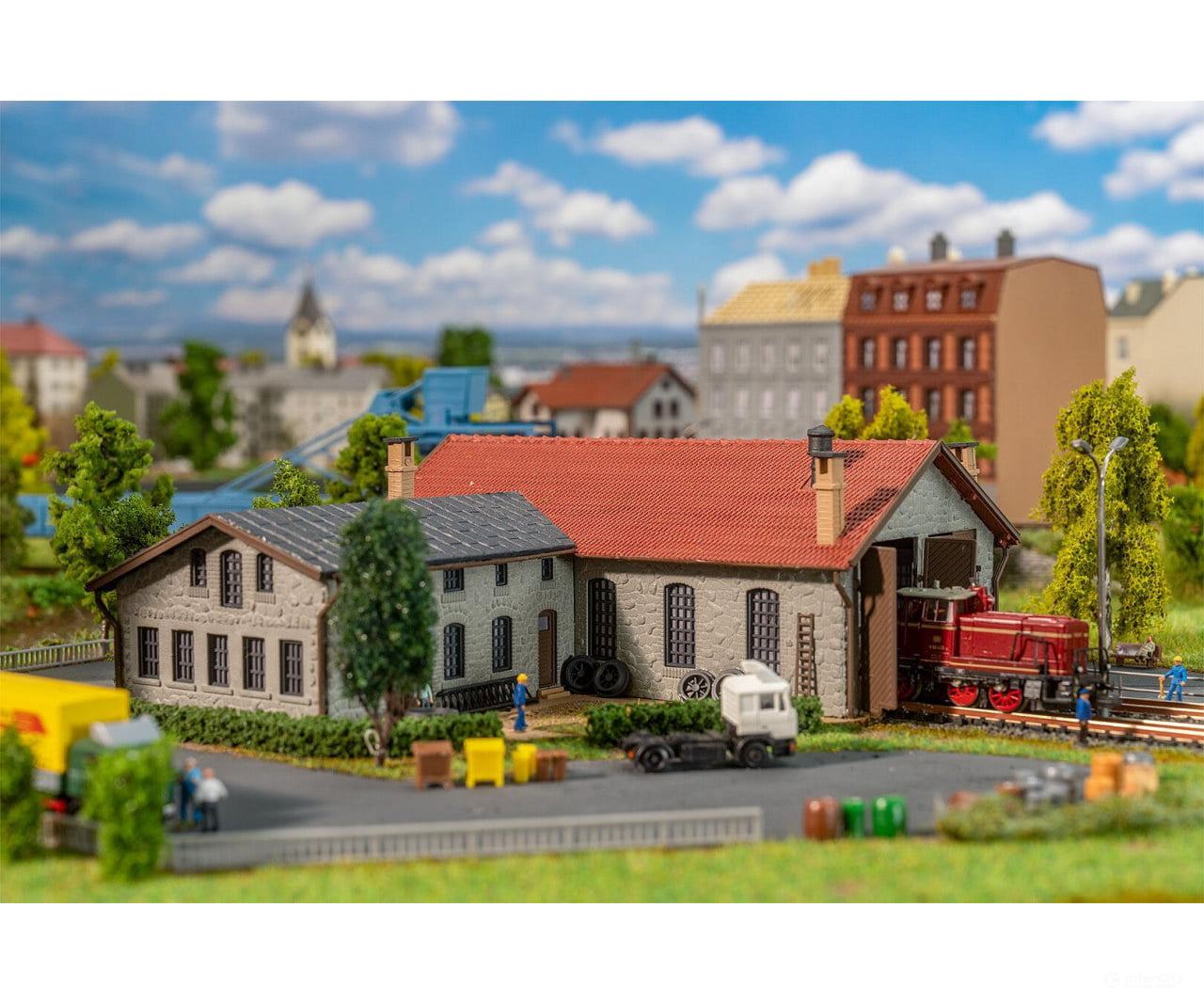 Faller 222106 N Two-stall locomotive shed with workshop Structures