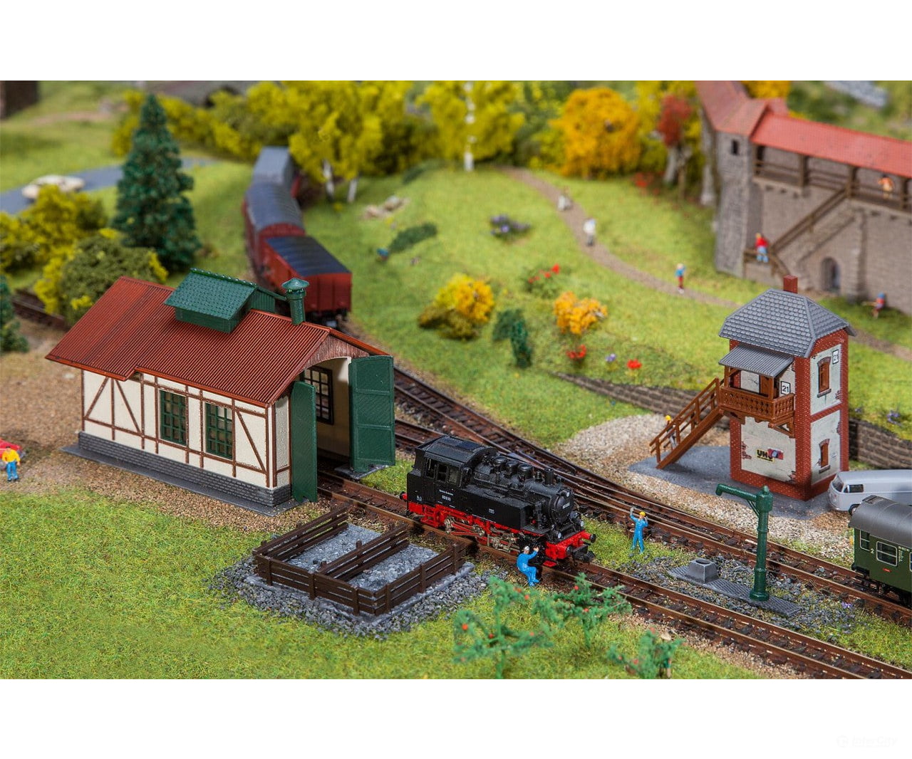 Faller 222108 N Branch Line Locomotive Shed With Block Post Set Structures