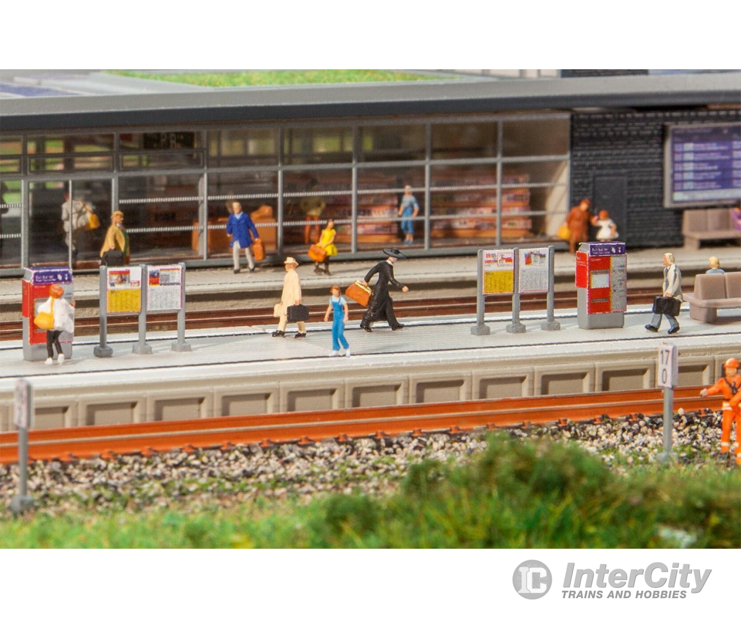 Faller 222111 N Modern Platform With Accessories Structures