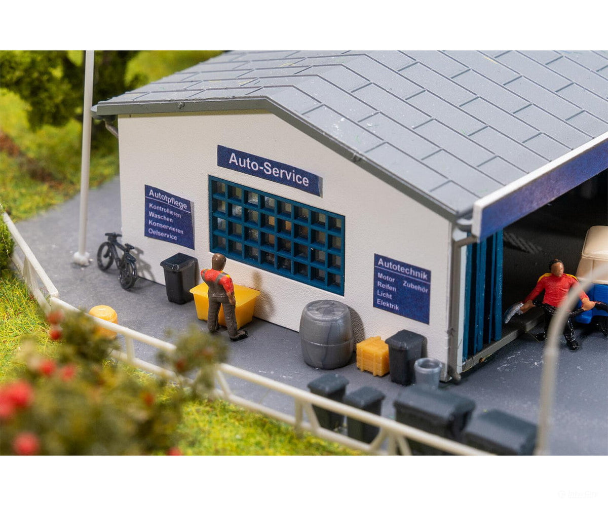 Faller 222270 N Car workshop with accessories - Structures