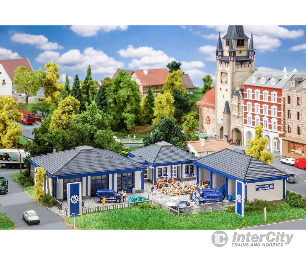 Faller 231725 N THW building with vehicle hall Structures