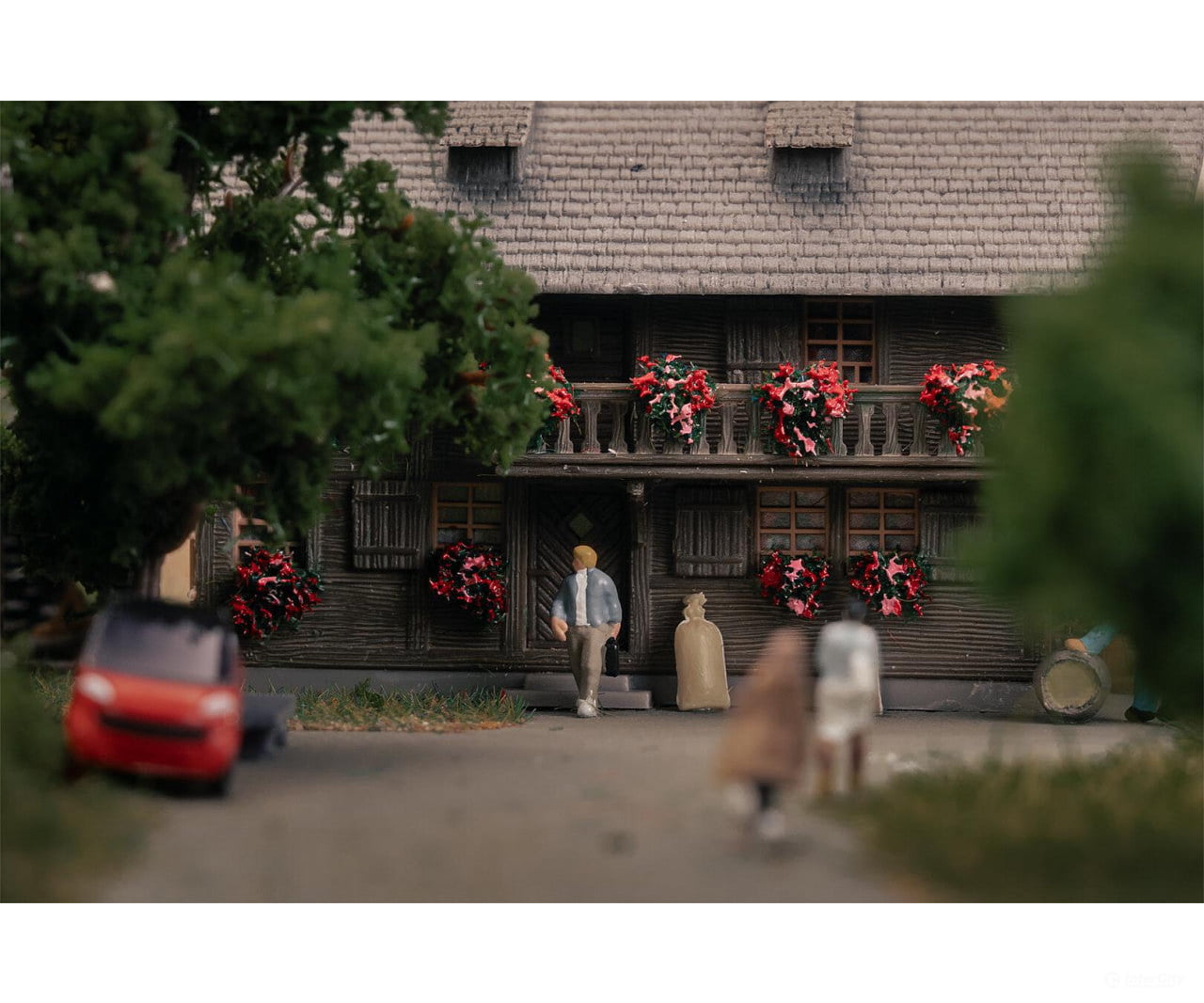 Faller 232011 N Clockmaker’s house with figure Anniversary model - Structures