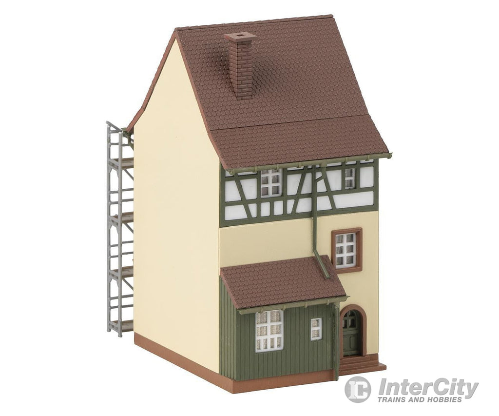 Faller 232175 N Old-Town House With Scaffolding Structures