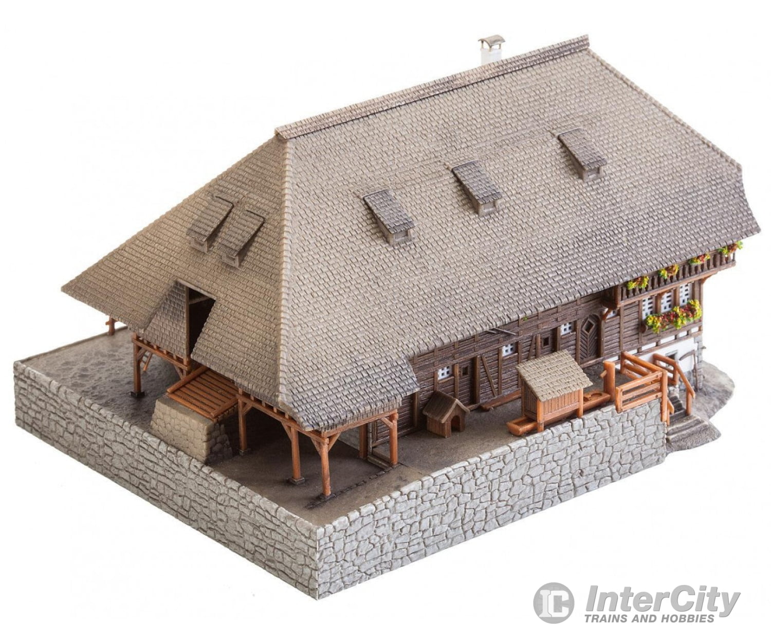 Faller 232258 N Black Forest Farmyard Structures