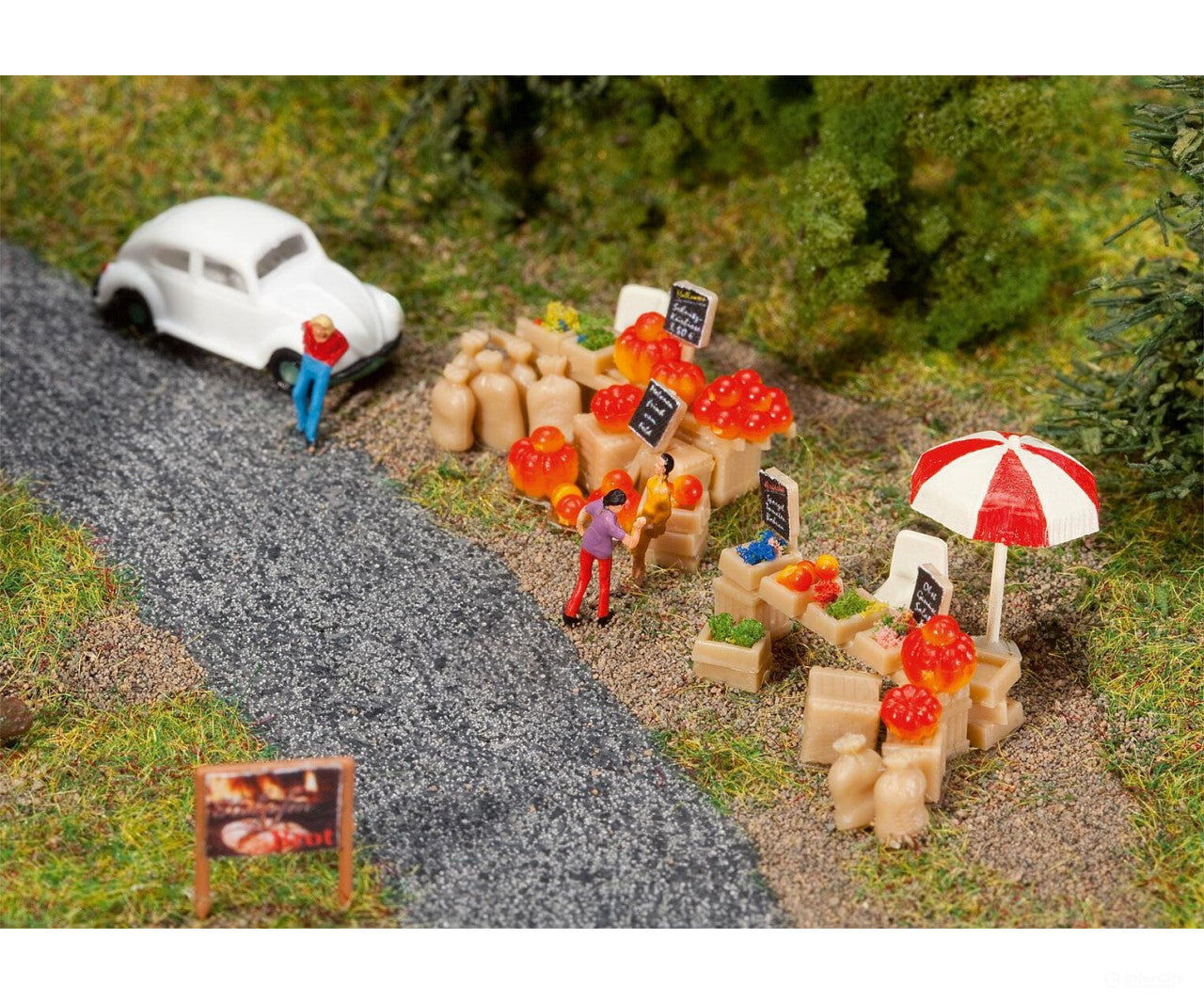 Faller 272536 N Street Peddling Booth Scenery Details