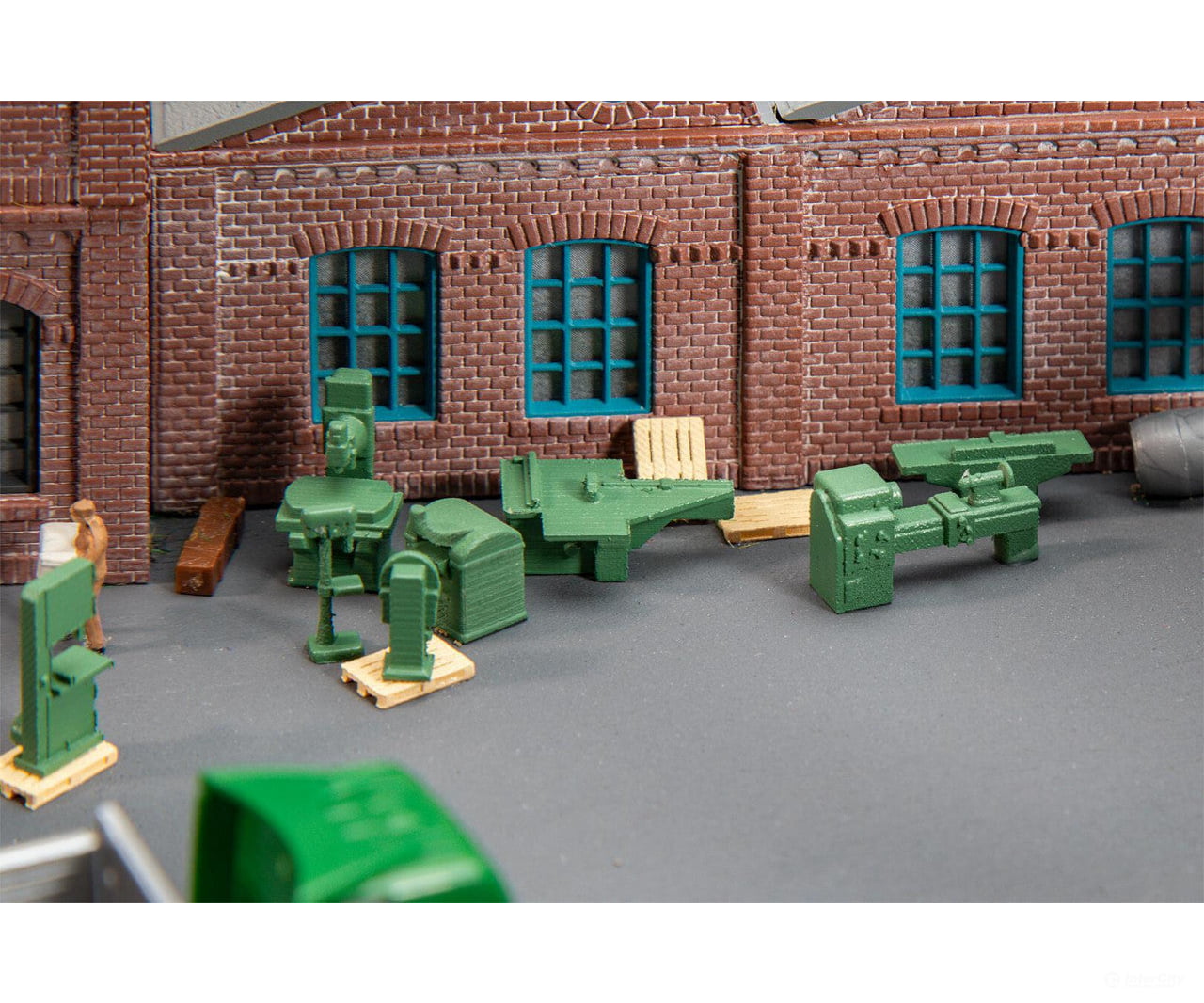 Faller 272566 N Workshop Equipment Scenery Details