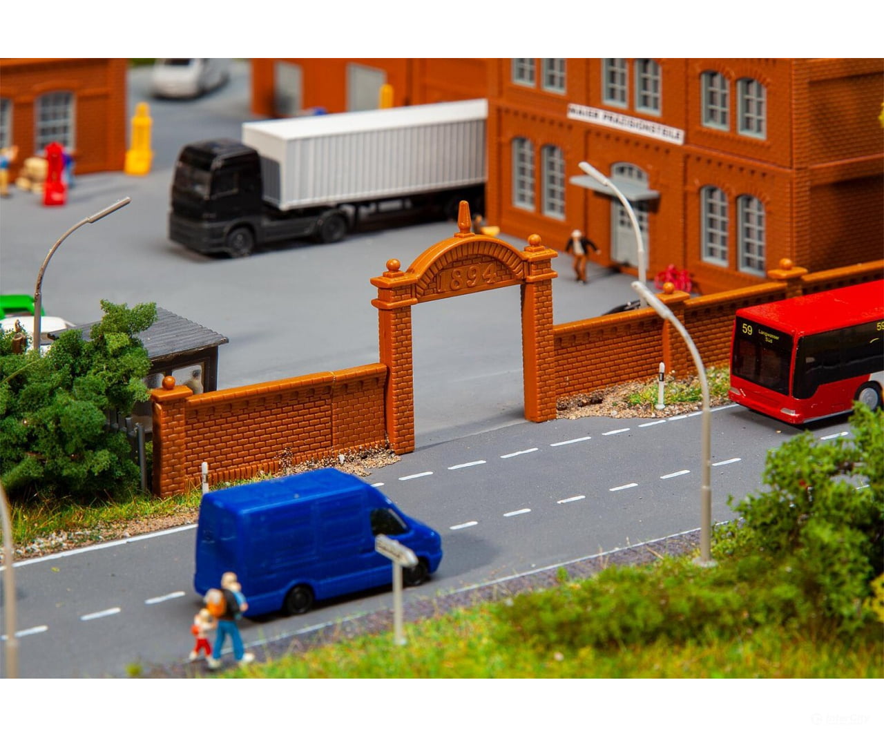 Faller 272917 N Factory Wall Scenery Details