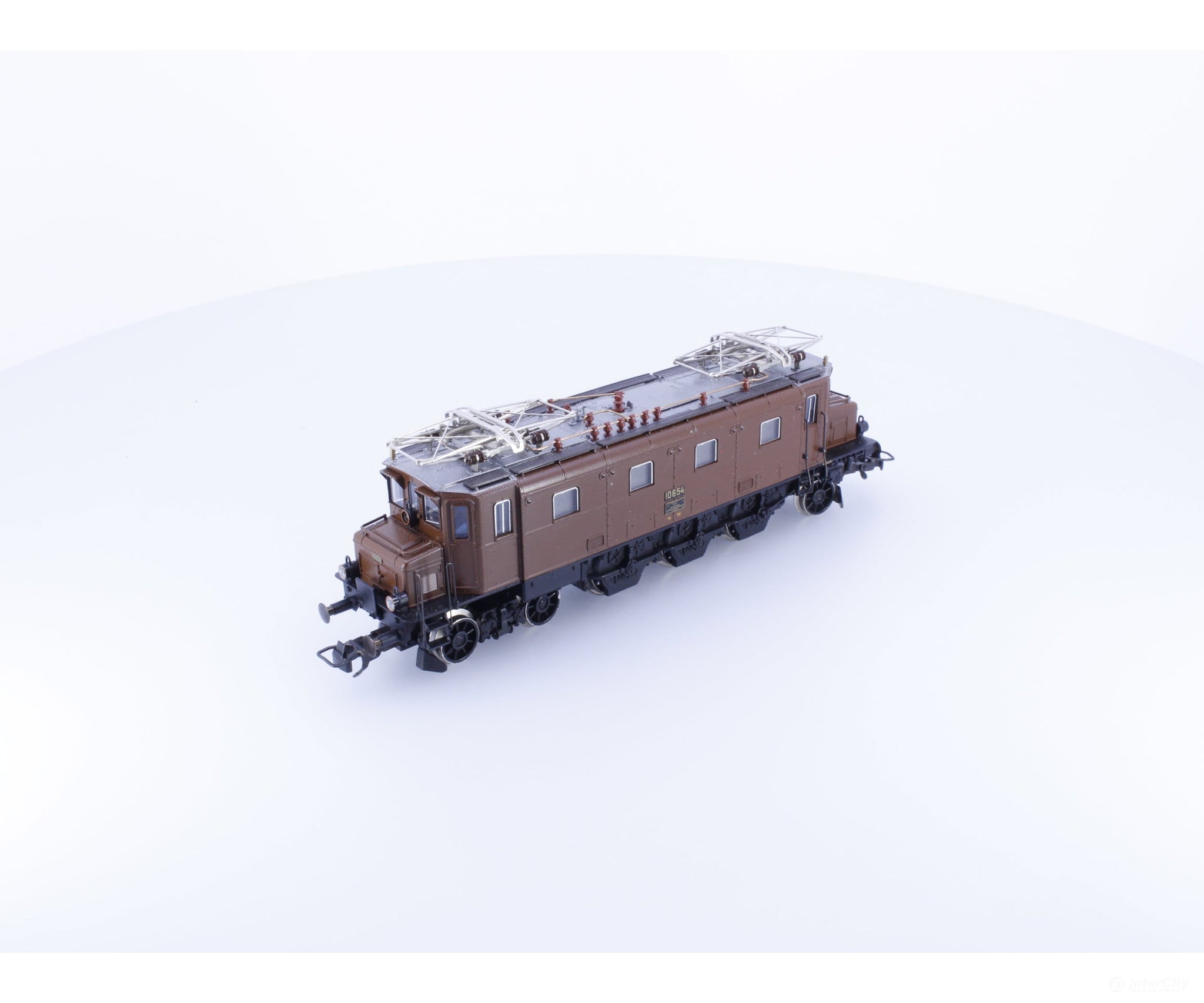 Fleischmann 394502 HO SBB-CFF-FFS Ae 3/6 E-Lok 10654 Analog AC European Locomotives