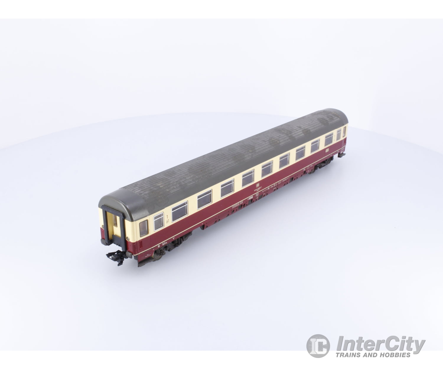 Fleischmann TEEPC HO DB 1st Class TEE Passenger Car European Passenger Cars