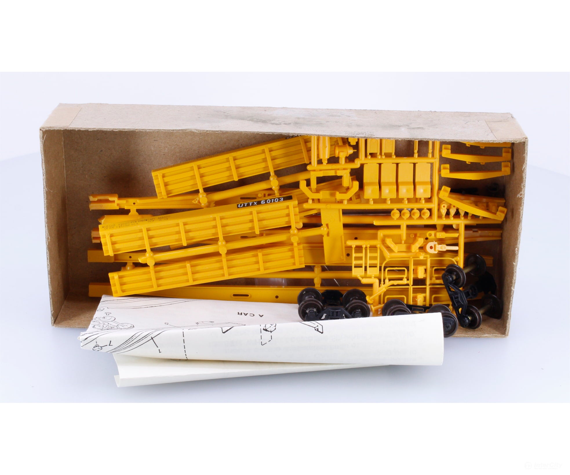 Front Range Products 4101 HO TOFC/COFC Rail Cars A&B Units Trailer Train TTX Corp. (TTX) 60103 - Freight Cars