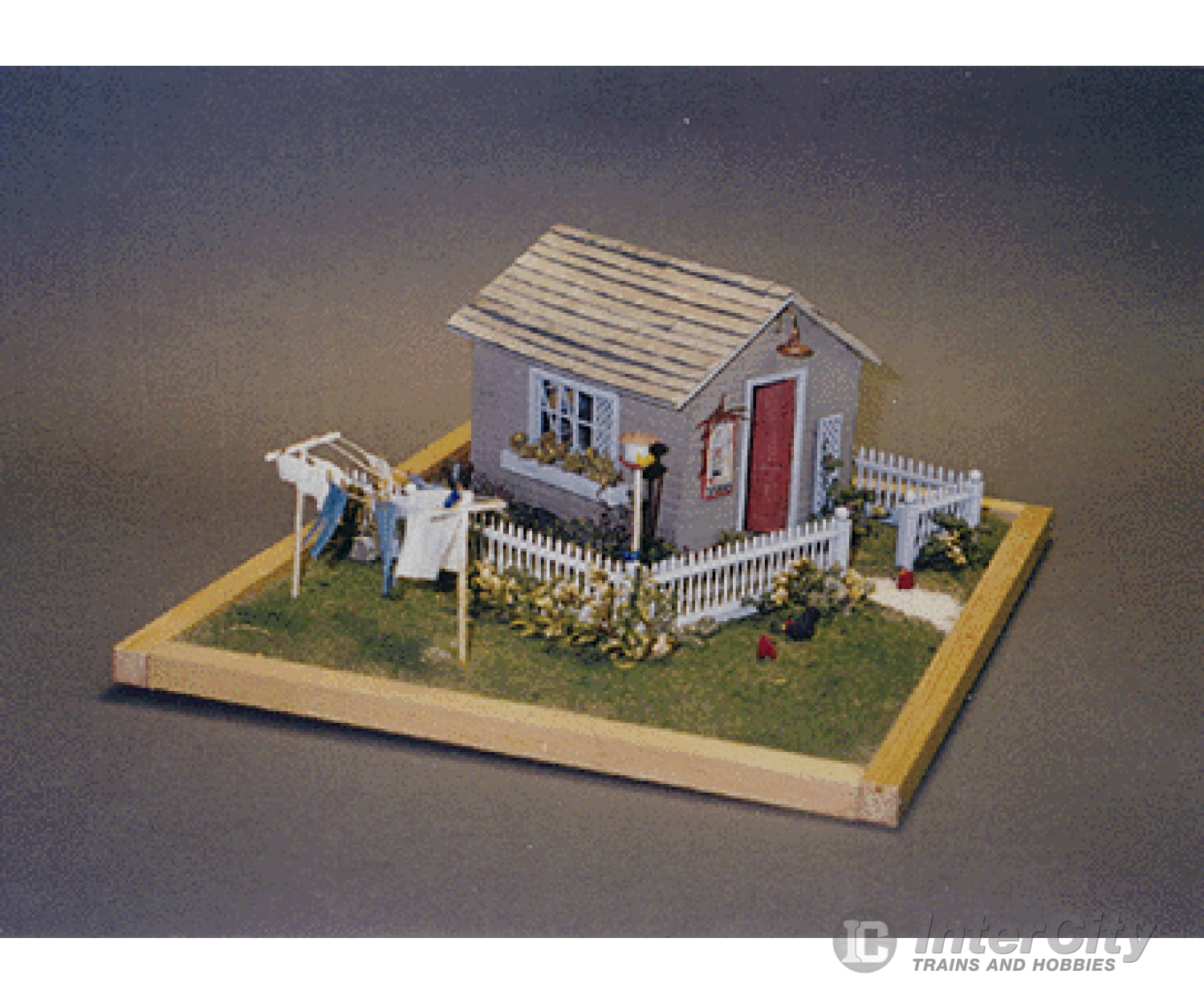 Grandt Line Products 3407 ’Grand Little Projects’ 1/4’ Scale Kit For Miniature Workshop --