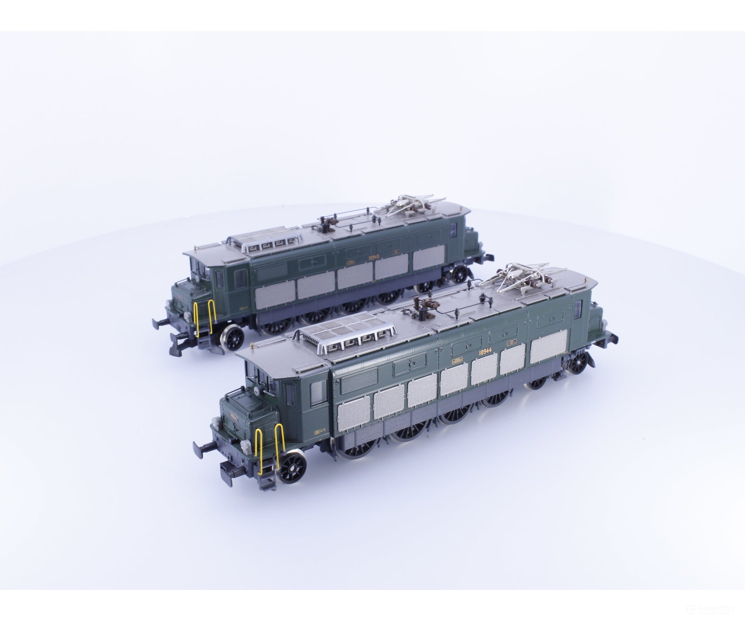 HAG 137 HO SBB-CFF-FFS Ae 4/7 Electric Locomotive Secheron Doppeltraktion 10944 10945 DCC - European Locomotives