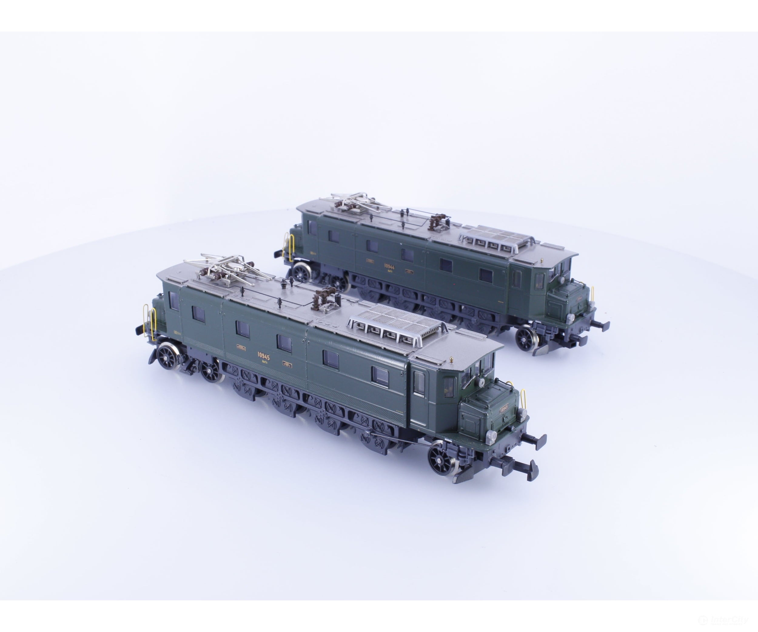 HAG 137 HO SBB-CFF-FFS Ae 4/7 Electric Locomotive Secheron Doppeltraktion 10944 10945 DCC - European Locomotives
