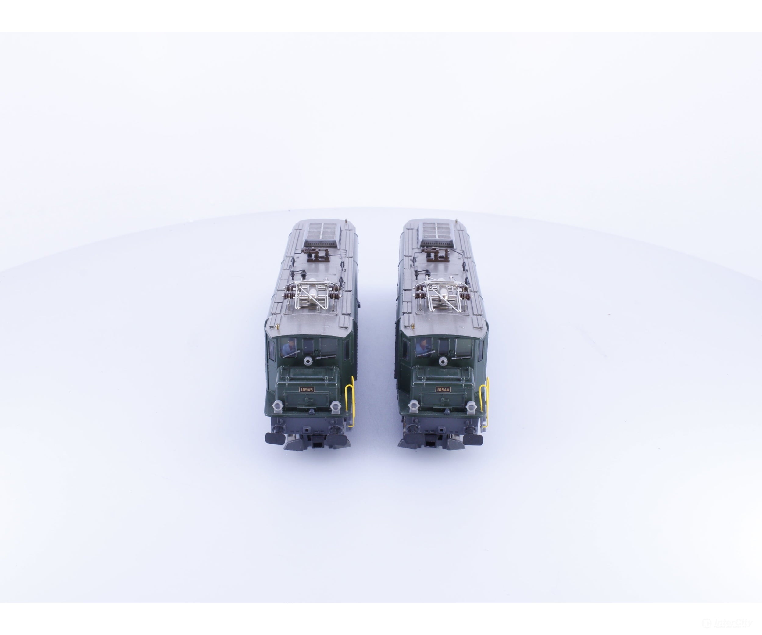 HAG 137 HO SBB-CFF-FFS Ae 4/7 Electric Locomotive Secheron Doppeltraktion 10944 10945 DCC - European Locomotives