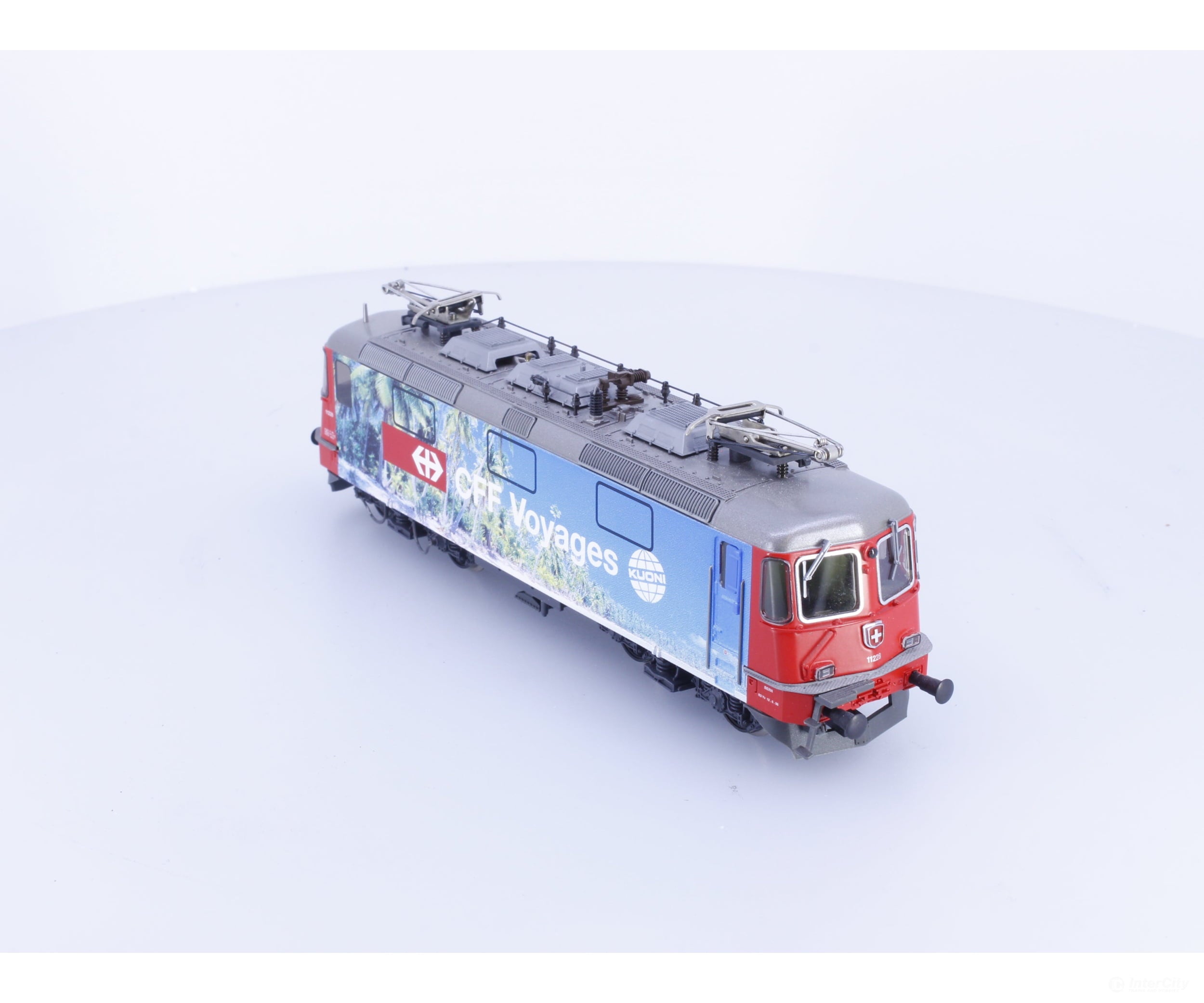 HAG 166 HO SBB-CFF-FFS Re 4/4 Electric Locomotive Rot Kuoni 11228 DCC - European Locomotives