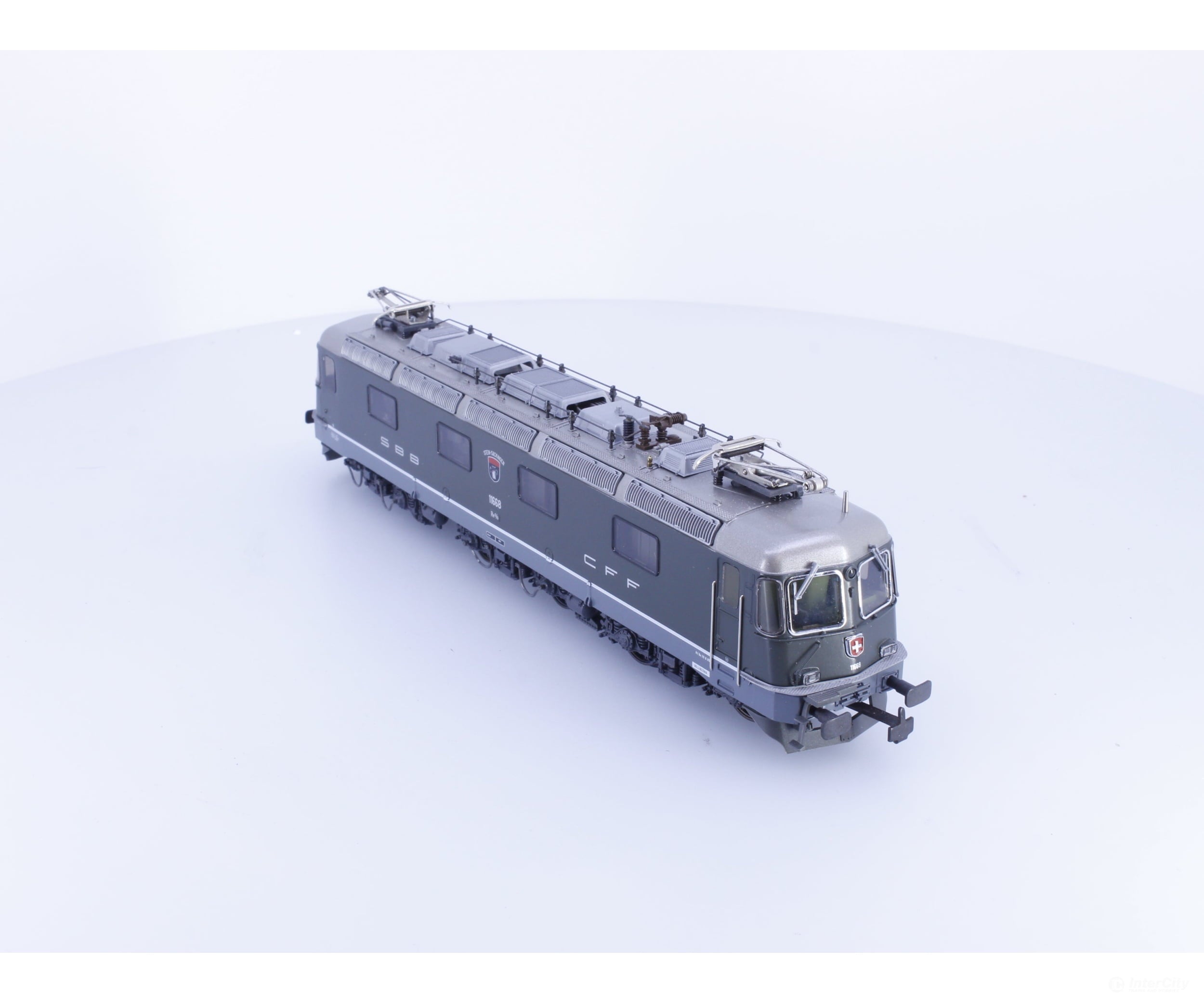 HAG 197 HO SBB-CFF-FFS Re 6/6 Electric Locomotive Grun Stein-Sackingen 11668 Analog DC - European Locomotives