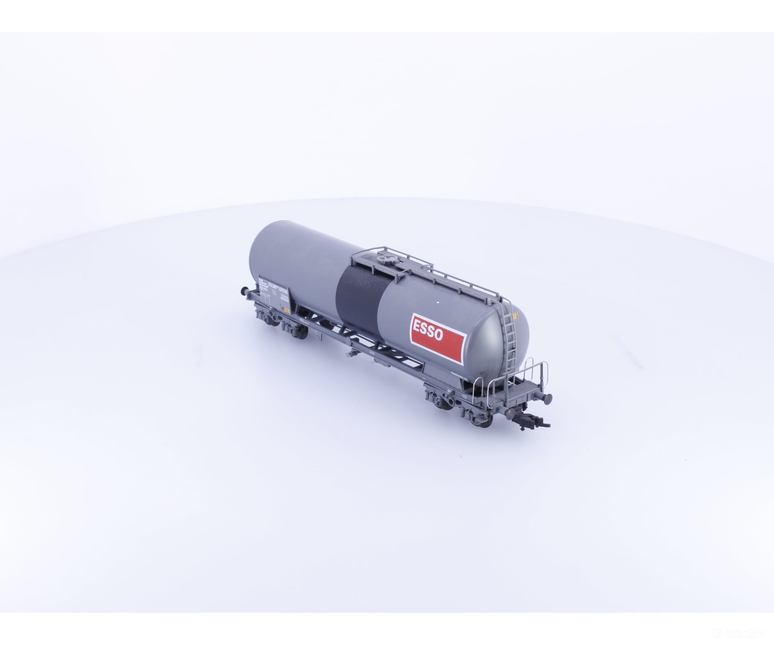 HAG 382 HO SBB-CFF-FFS Tank Car Esso 016-6 - European Freight Cars