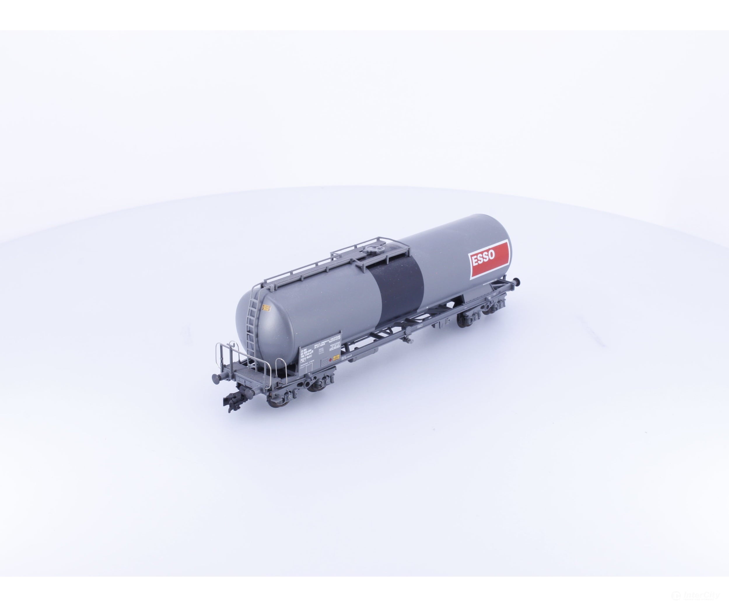 HAG 382 HO SBB-CFF-FFS Tank Car Esso 016-6 - European Freight Cars