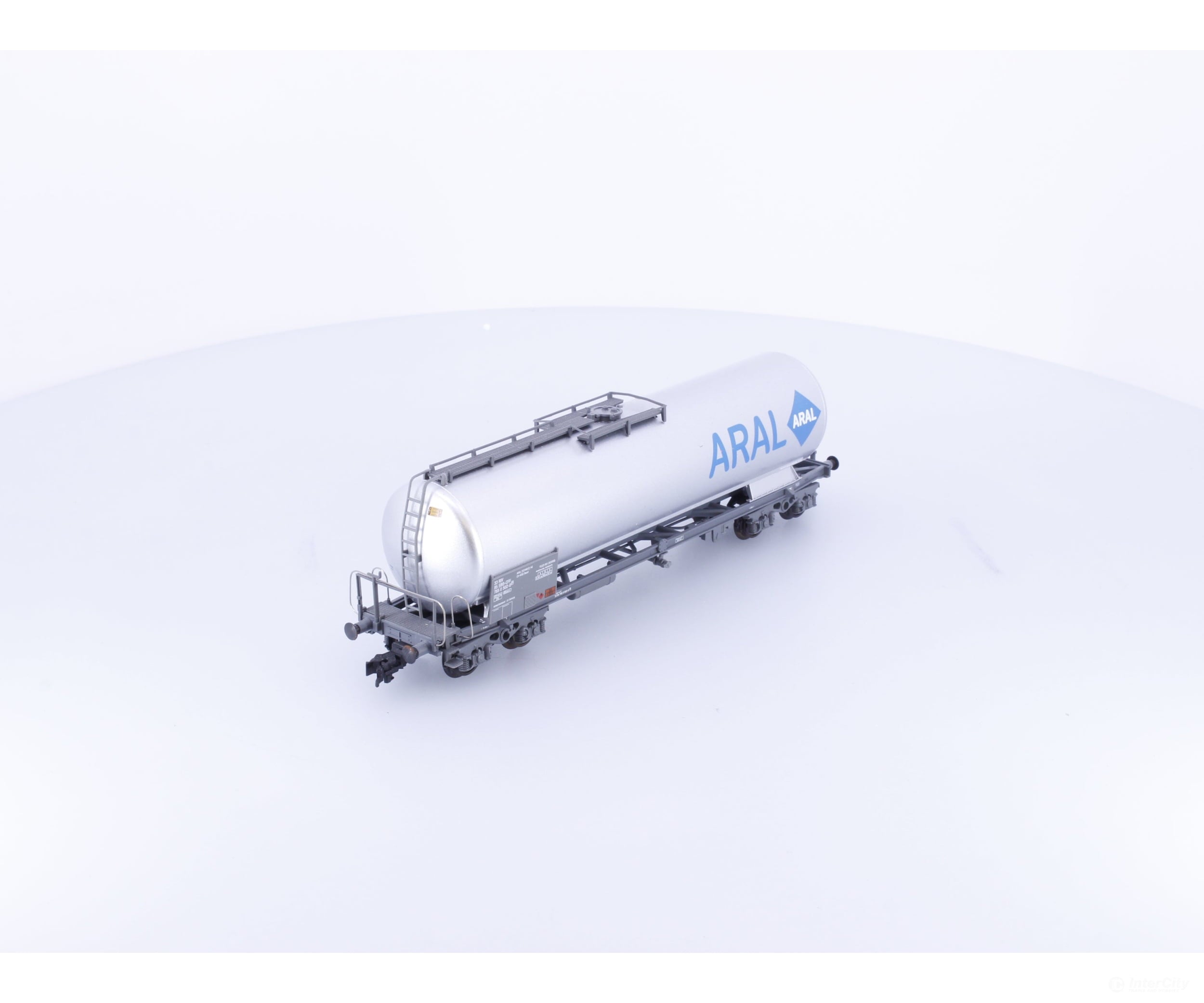 HAG 502-0 HO SBB-CFF-FFS Tank Car ARAL 502-0 - European Freight Cars