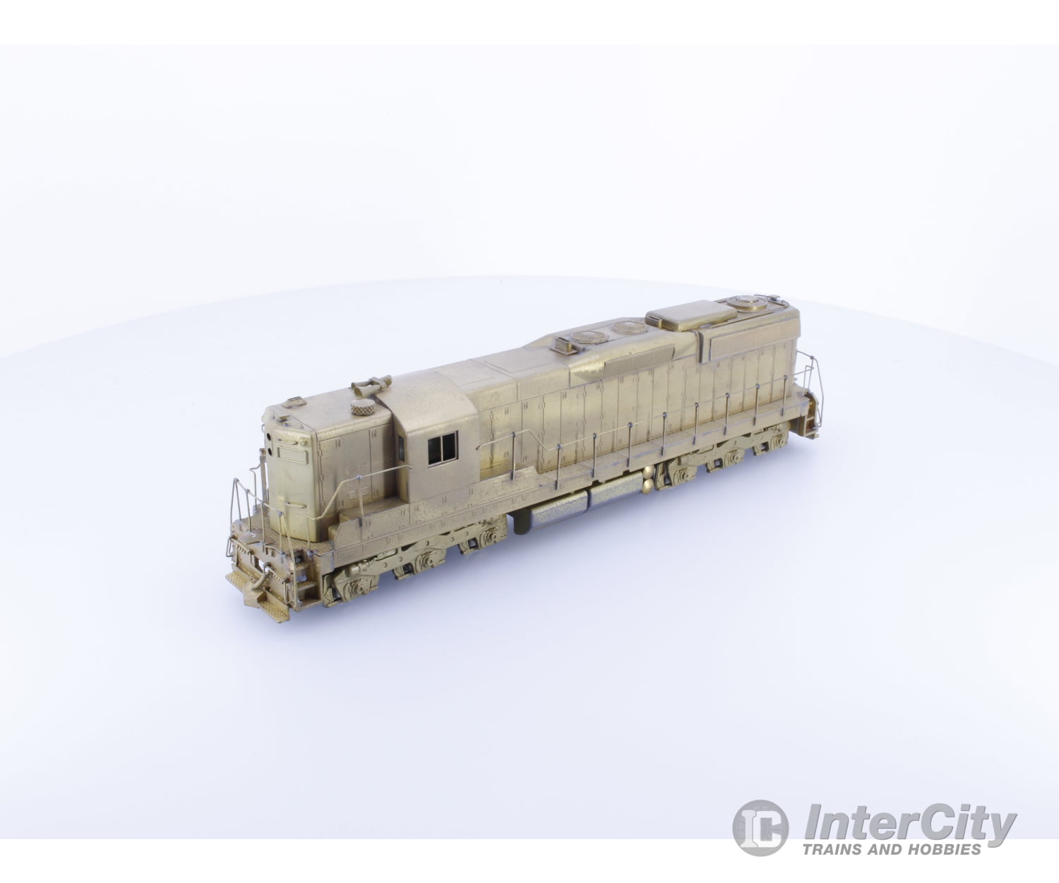 Hallmark Models EMDSD9 HO Brass KMT SD-9 Diesel Undecorated Analog DC Locomotives