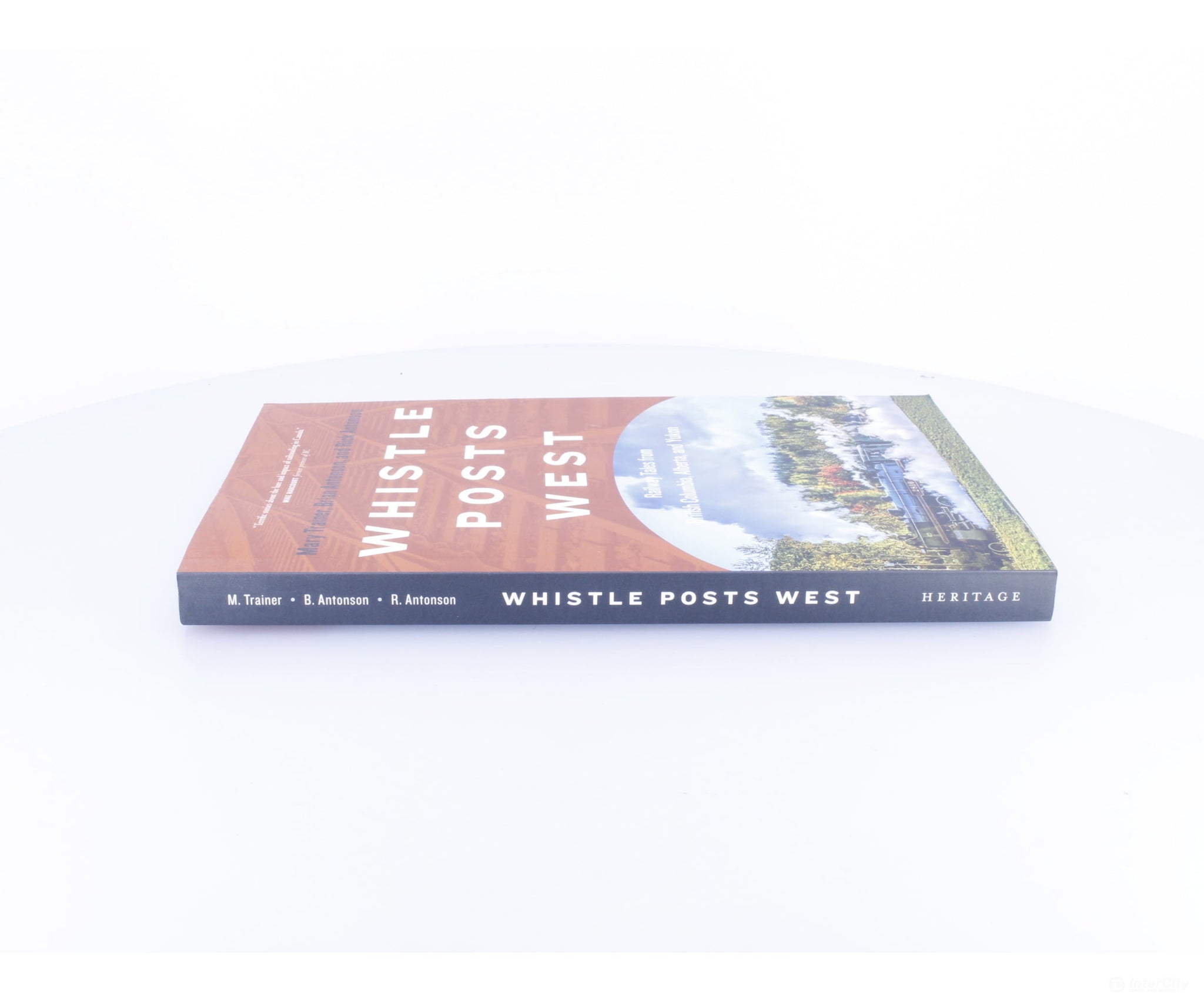 Heritage House 0433 Whistle Posts West - Books