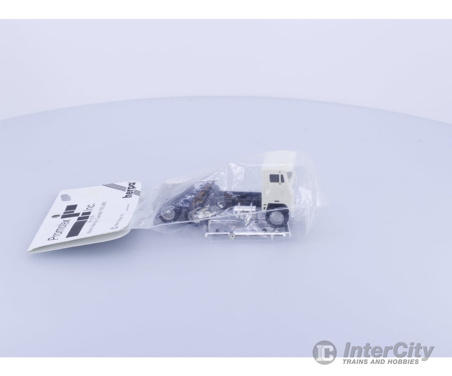 Herpa 15237 HO Semi Truck Tractor Cars & Trucks
