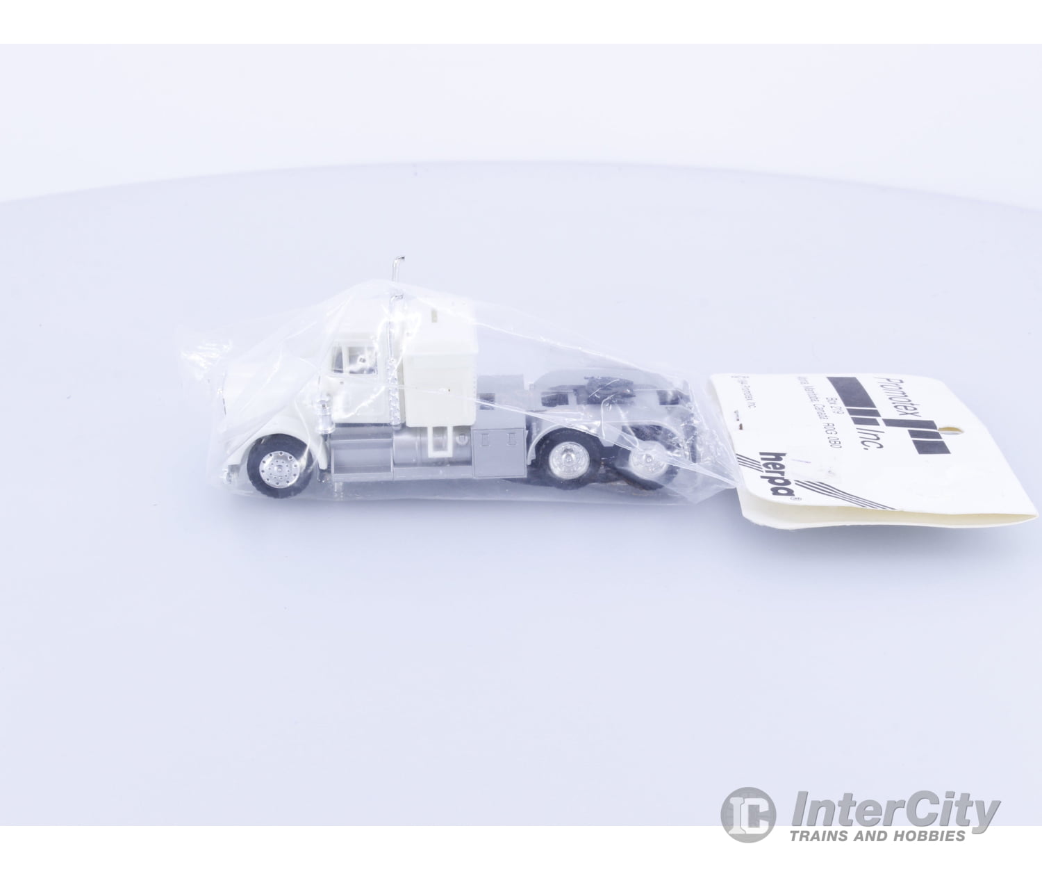 Herpa 25243 HO Long Haul Sleeper Semi Truck Tractor Cars & Trucks
