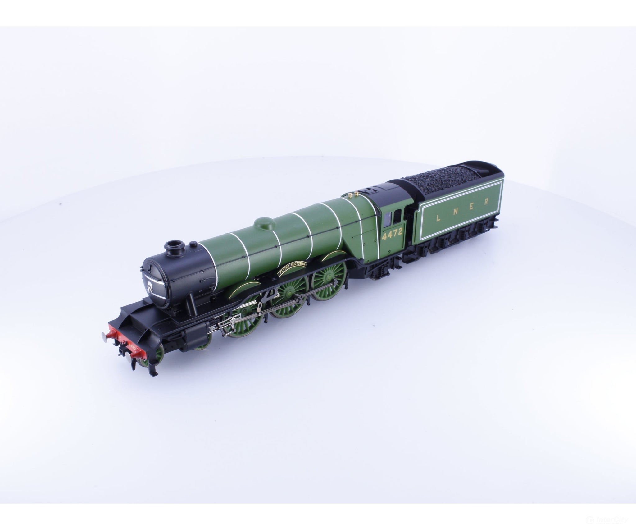 Hornby R3086 HO 4-6-2 LNER Steam Locomotive Flying Scotsman 4472 DCC Ready - Locomotives