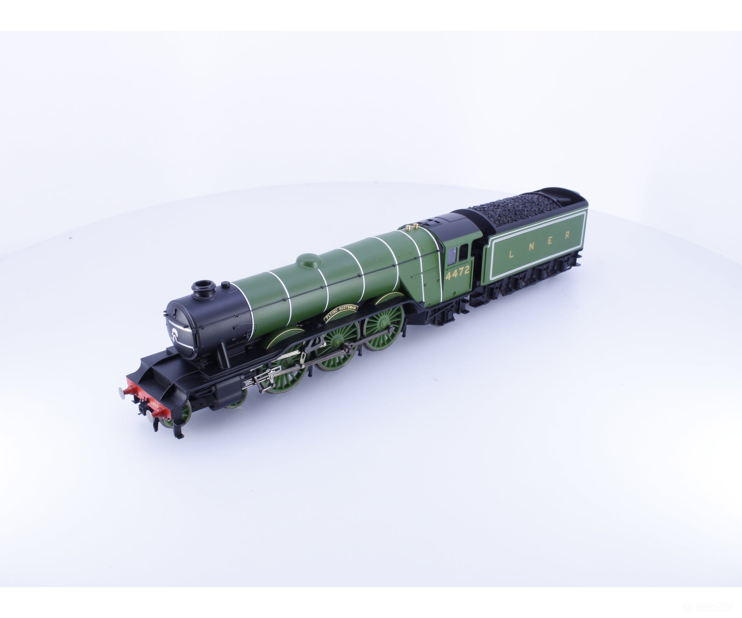 Hornby R3086 HO 4-6-2 LNER Steam Locomotive Flying Scotsman 4472 DCC Ready - Locomotives
