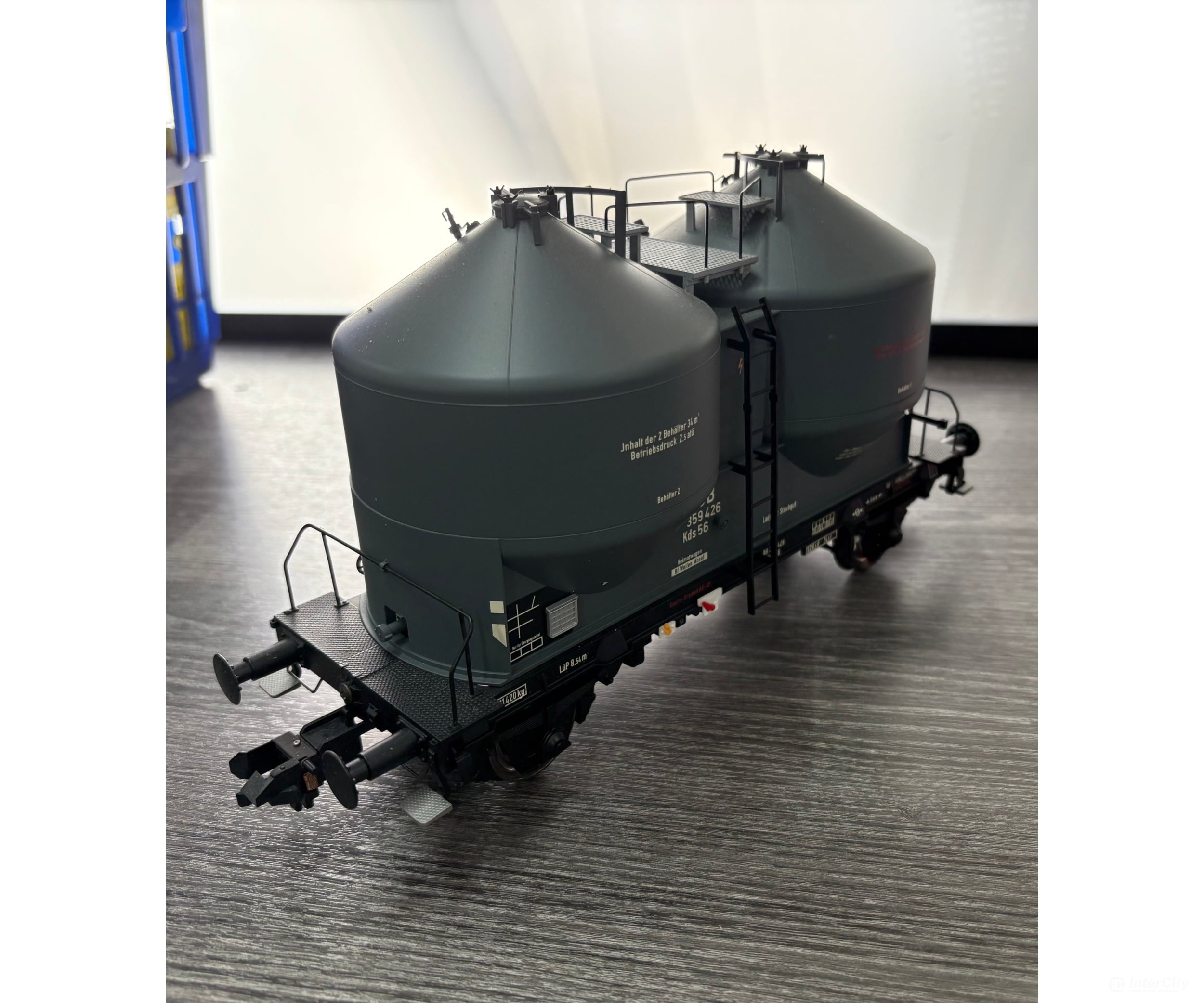 Hubner 2036 1-Gauge Silo Wagen Kds 56 without Brakeman’s platform DB - European Freight Cars
