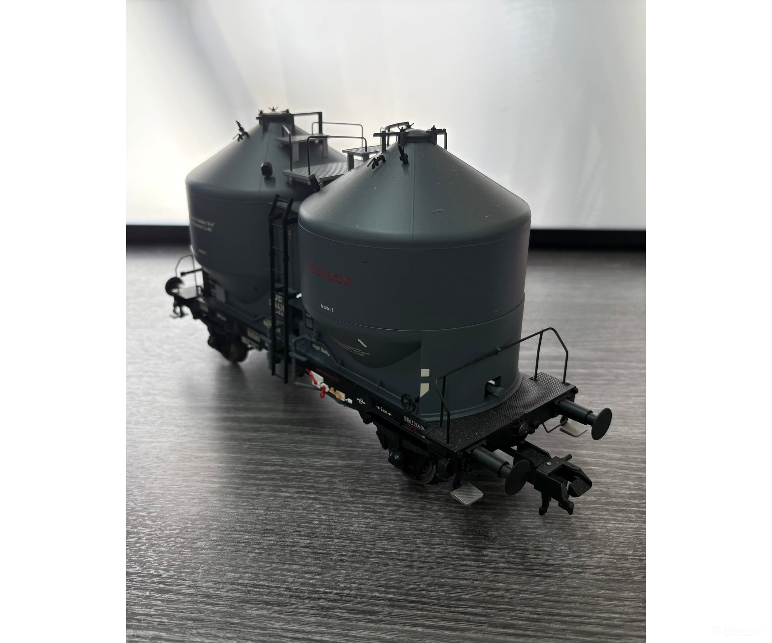 Hubner 2036 1-Gauge Silo Wagen Kds 56 without Brakeman’s platform DB - European Freight Cars