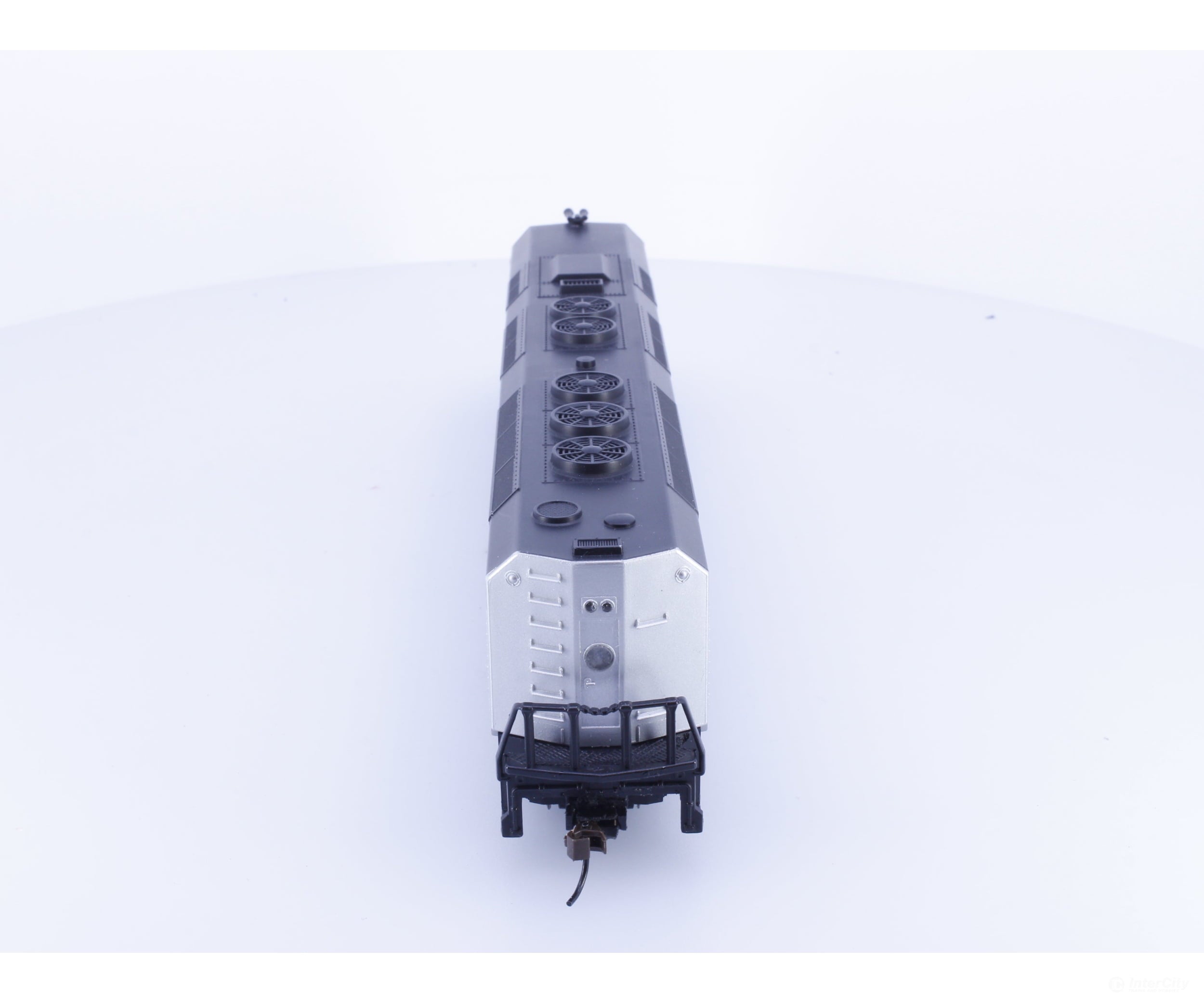 IHC 24100 HO FP-45 Diesel Locomotive Amtrak (AMTK) 505 Analog DC - Locomotives