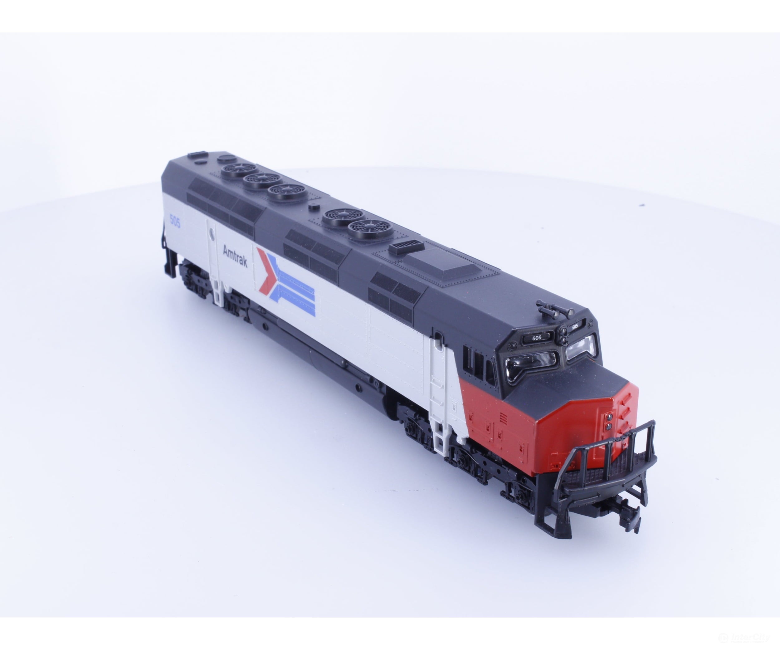 IHC 24100 HO FP-45 Diesel Locomotive Amtrak (AMTK) 505 Analog DC - Locomotives