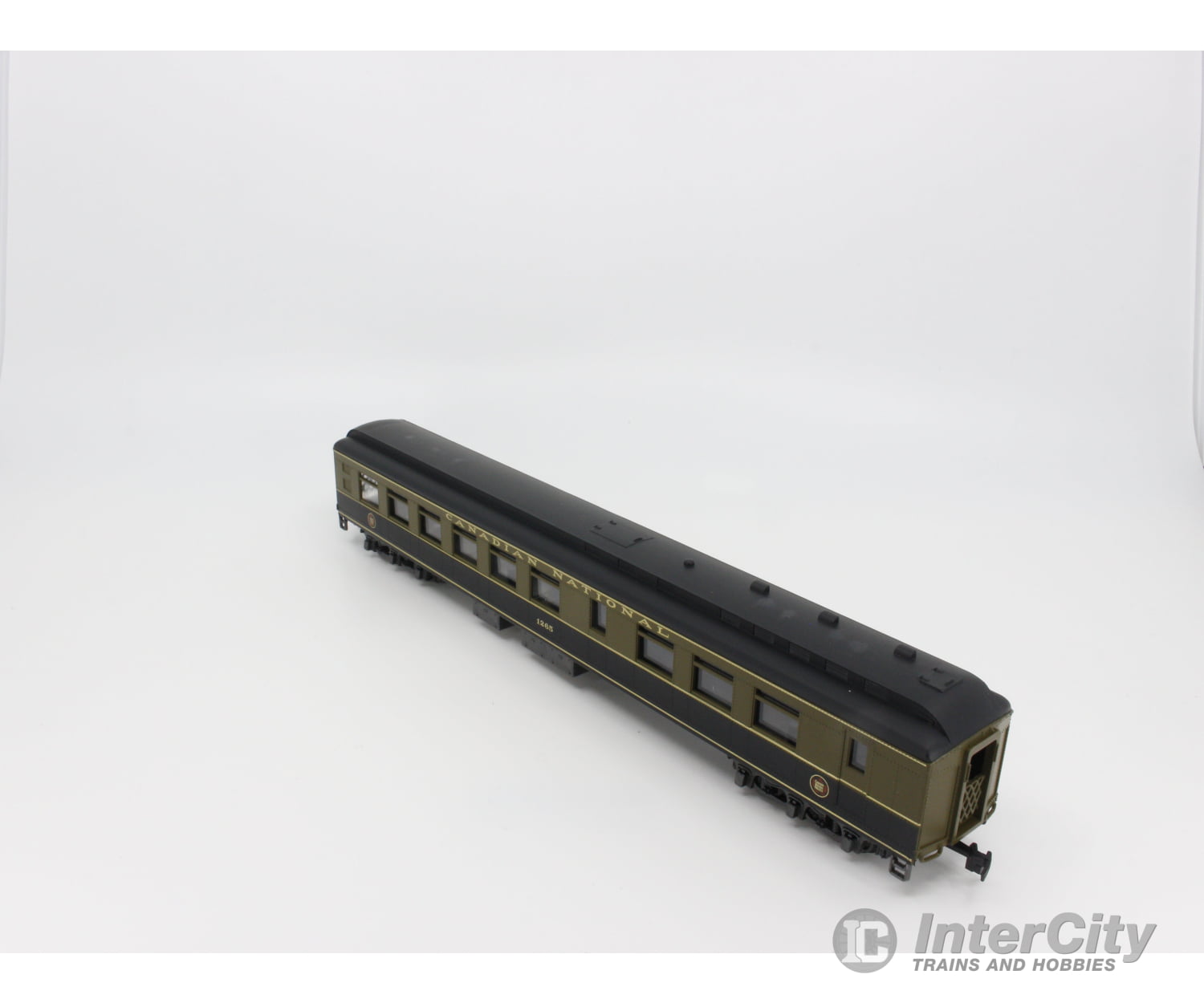 International Hobby Corp. 2651 Ho Heavyweight Diner Passenger Car Canadian National (Cn) 1265 Cars