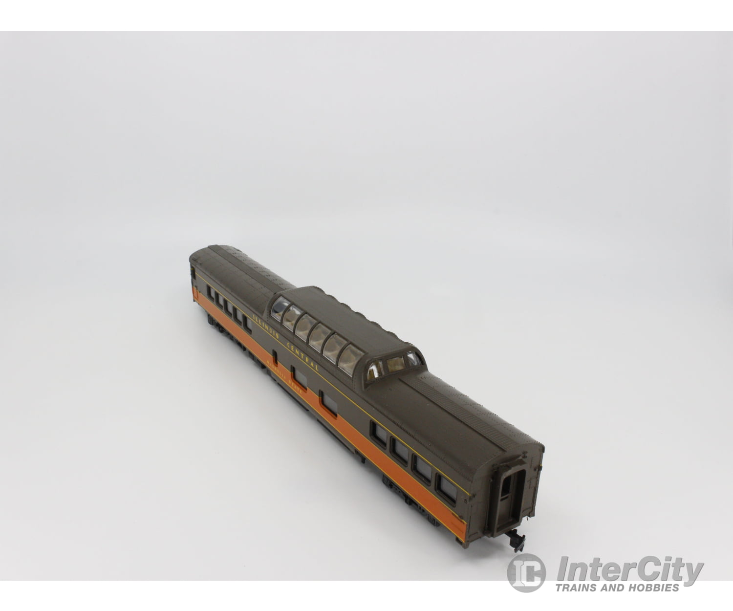 International Hobby Corp. 2872 Ho Smooth Side Vista Dome Passenger Car Illinois Central (Ic) Cars