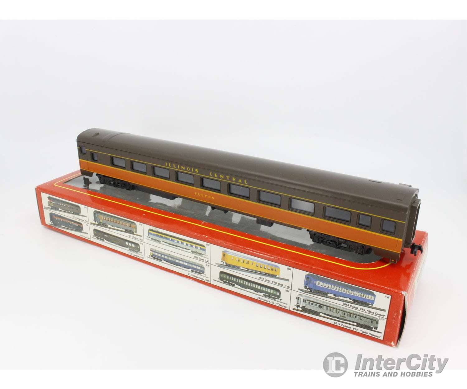 International Hobby Corp. 2879 Ho Smooth Side Coach Passenger Car Illinois Central (Ic) Cars