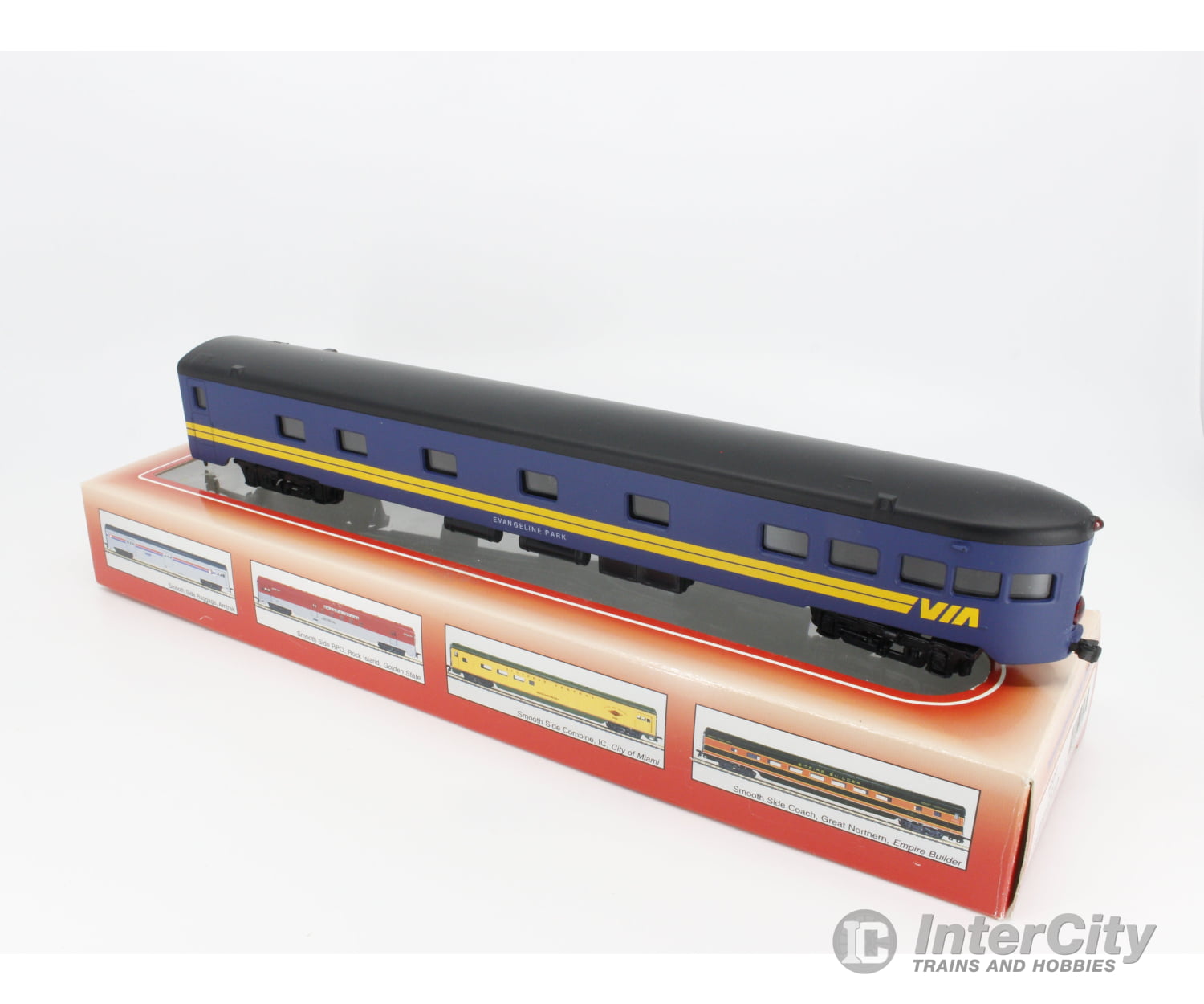 International Hobby Corp. 48283 Ho Passenger Observation Car Smooth Side P.s. Via Rail (Via) Cars