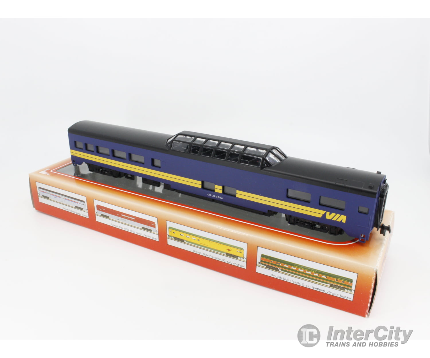 International Hobby Corp. 48287 Ho Vista Dome Smooth Side Passenger Car P.s. Via Rail (Via) Cars