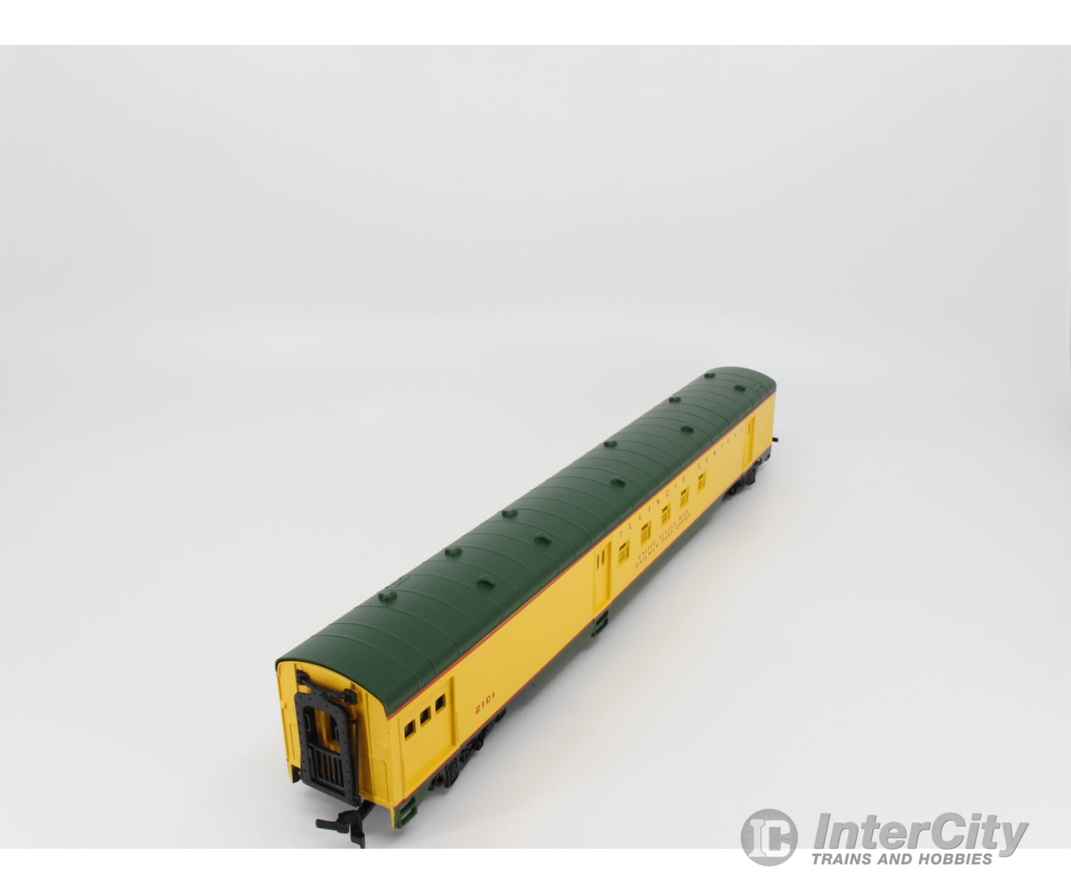 International Hobby Corp. 48335 Ho Rpo Smooth Side P.s. Passenger Car Illinois Central (Ic) 2101