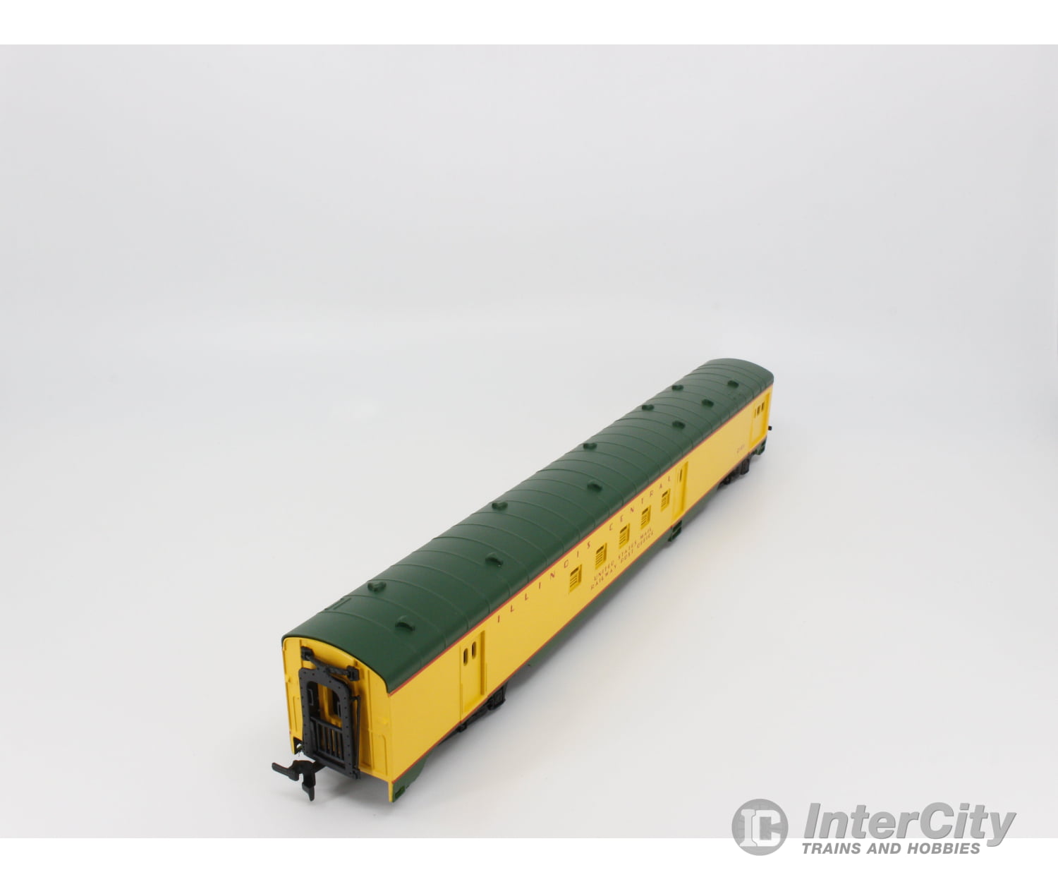 International Hobby Corp. 48335 Ho Rpo Smooth Side P.s. Passenger Car Illinois Central (Ic) 2101