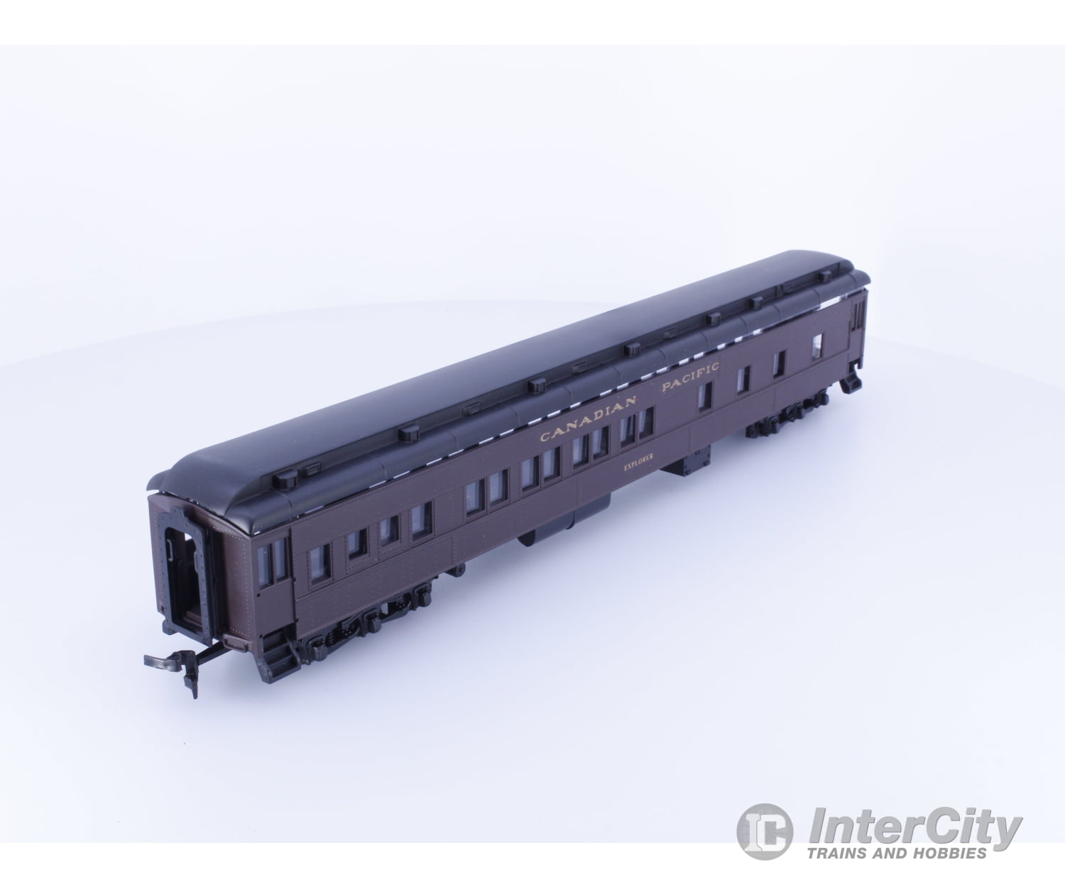 IHC 49116 HO 8-1-2 Sleeper Car Canadian Pacific (CP) Explorer Passenger Cars