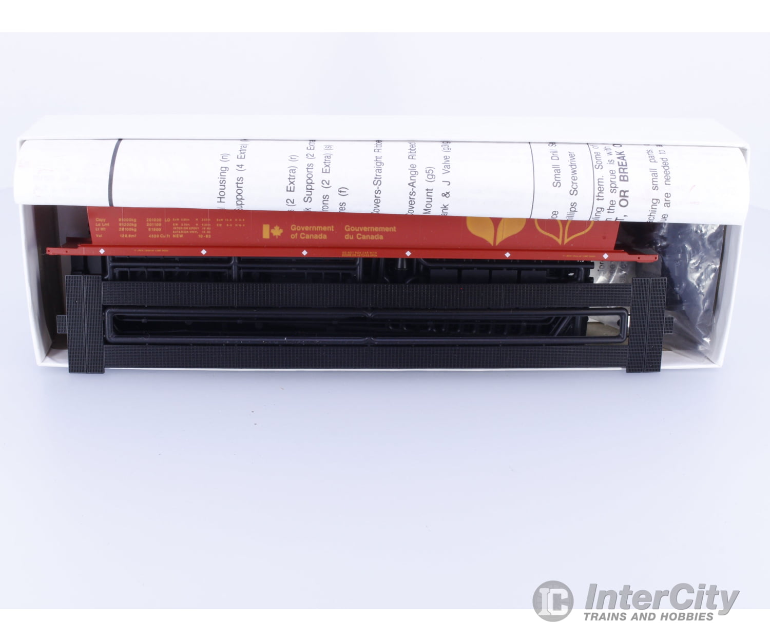 InterMountain 40102-31 HO 4 Bay Cylindrical Grain Hopper Kit Canadian Wheat Board (CNWX) 606515 Freight Cars