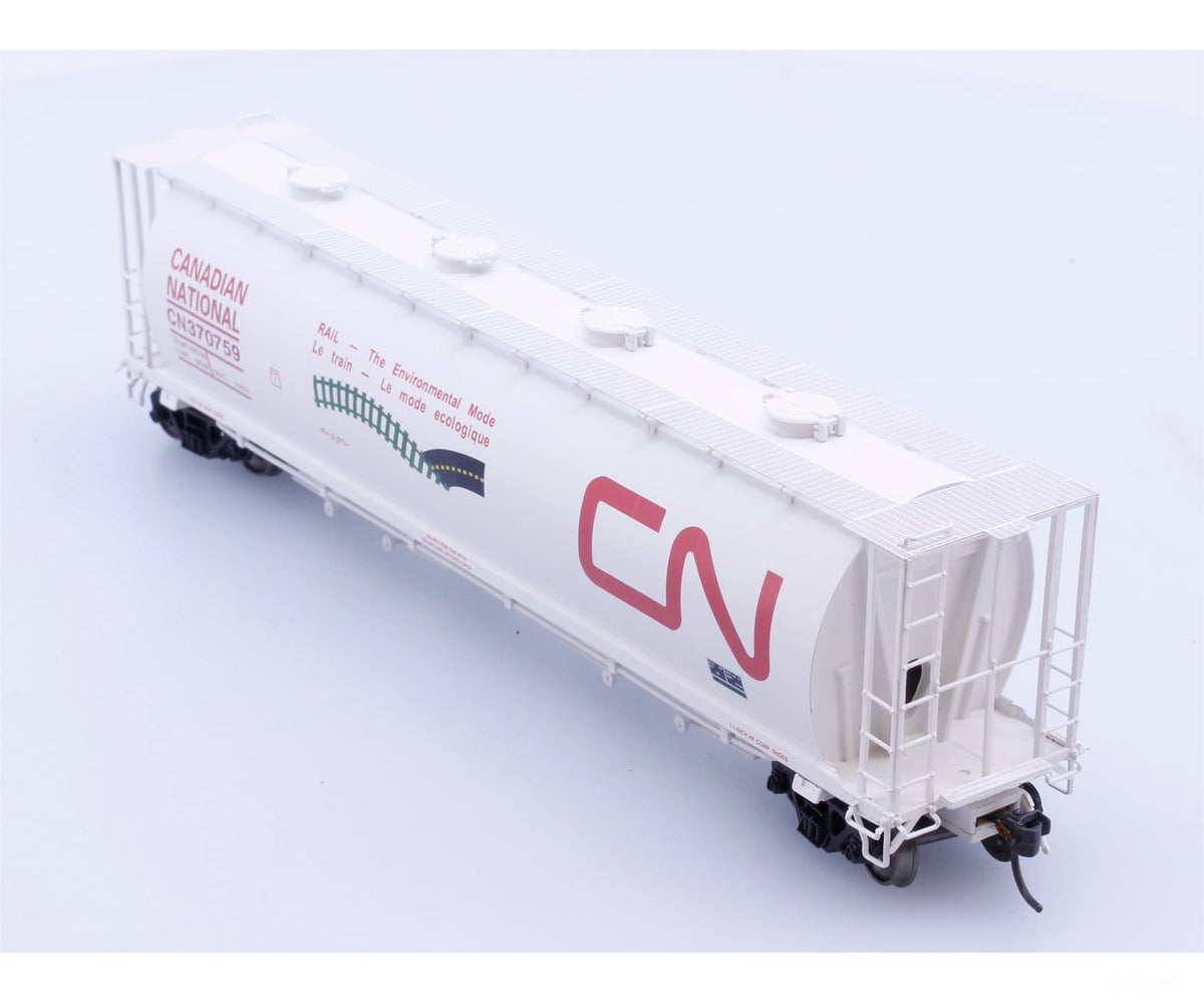 Intermountain 45202-35 HO 4 Bay Cylindrical Covered Hopper Canadian National (CN) 370759 - Freight Cars