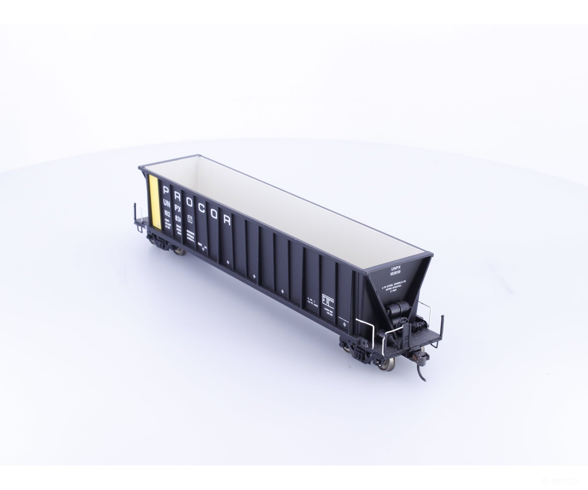 InterMountain 47104-07 HO Bathtub Coal Gondola (UNPX) Procor Leasing (PROX) 102830 - Freight Cars