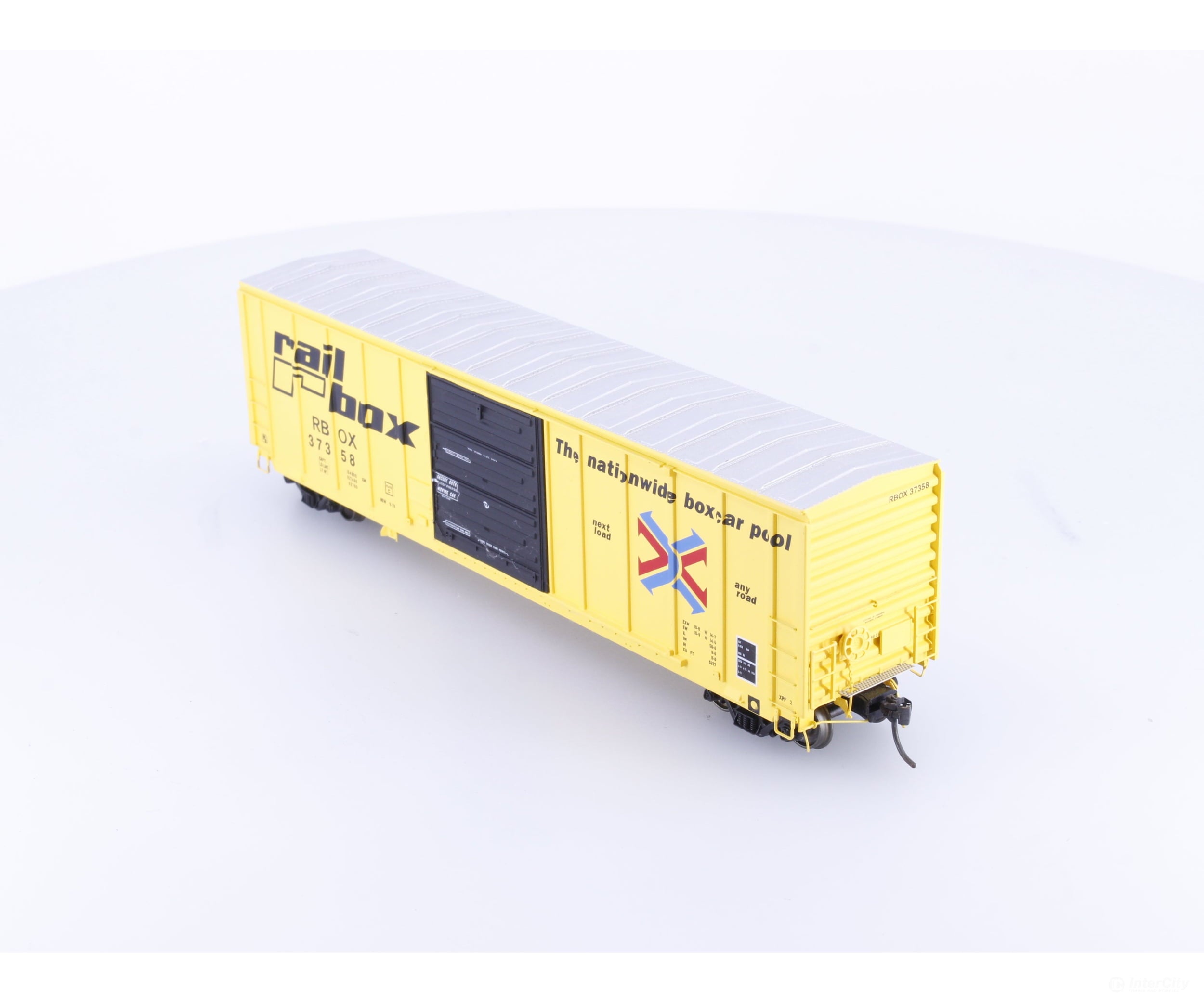 InterMountain 47502-12 HO P-S 5277 Cu. Ft. Exterior Post Single Door Boxcar Railbox (RBOX) 37358 - Freight Cars