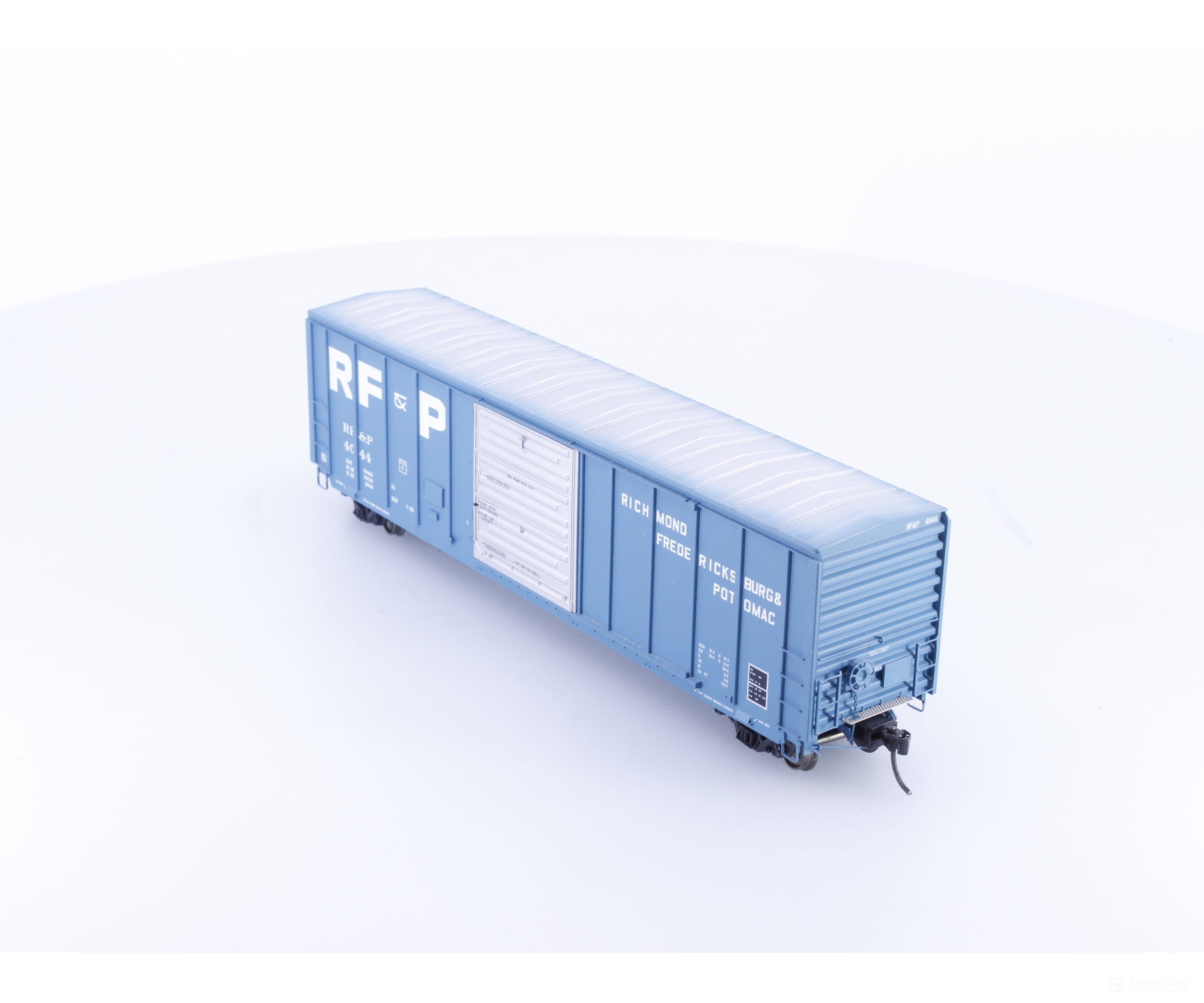 InterMountain 47507-04 HO PS 5277 Cu. Ft. 50’ Single Door Boxcar Richmond Fredericksburg & Potomac (RF&P) 4044