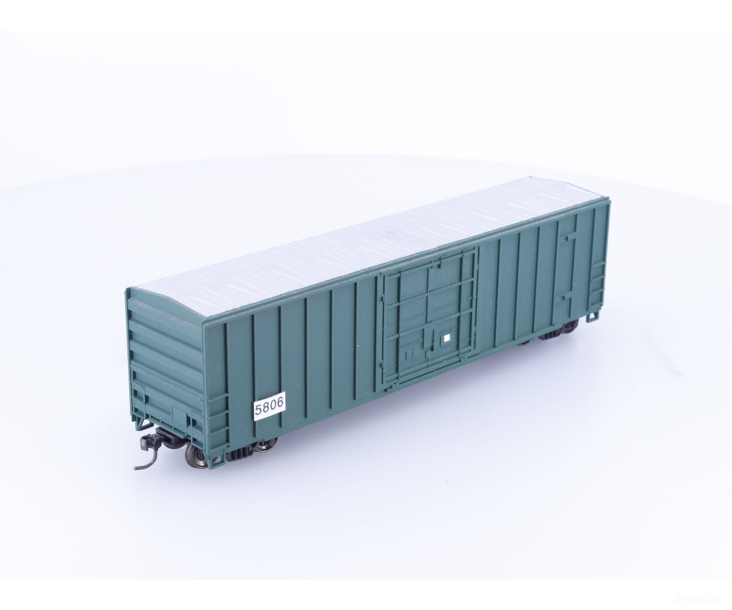 InterMountain 48300 HO FMC 5283 Cu. Ft. Boxcar Undecorated 5806 - Freight Cars
