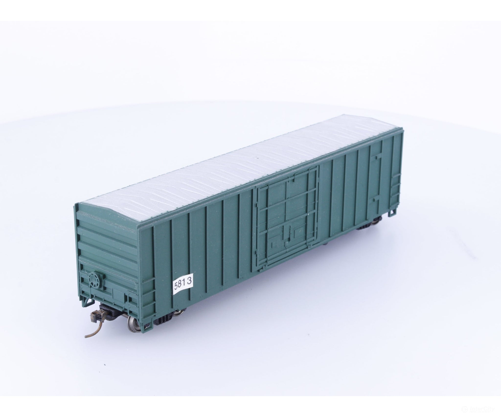 InterMountain 48300 HO FMC 5283 Cu. Ft. Boxcar Undecorated 5813 - Freight Cars