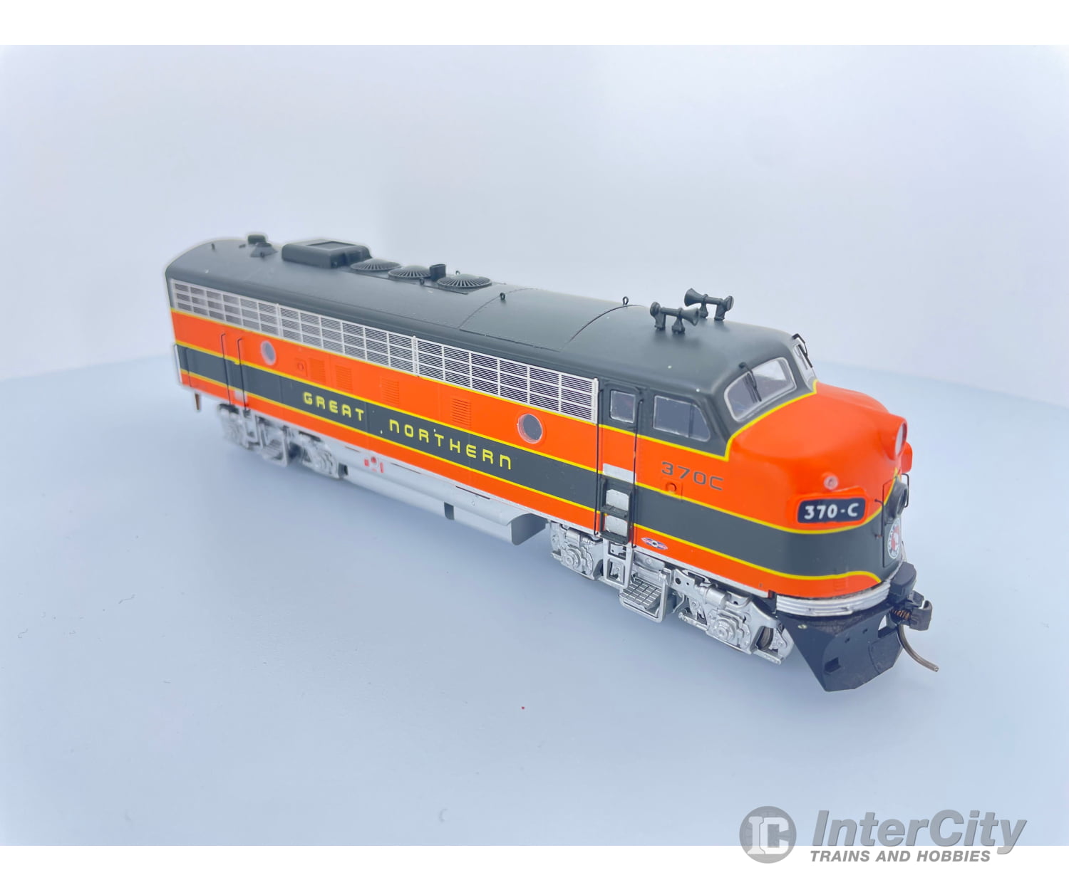 Intermountain 490092S-12 Ho Locomotive Emd F7A Unit Great Northern Empire Builder #370C Dcc & Sound